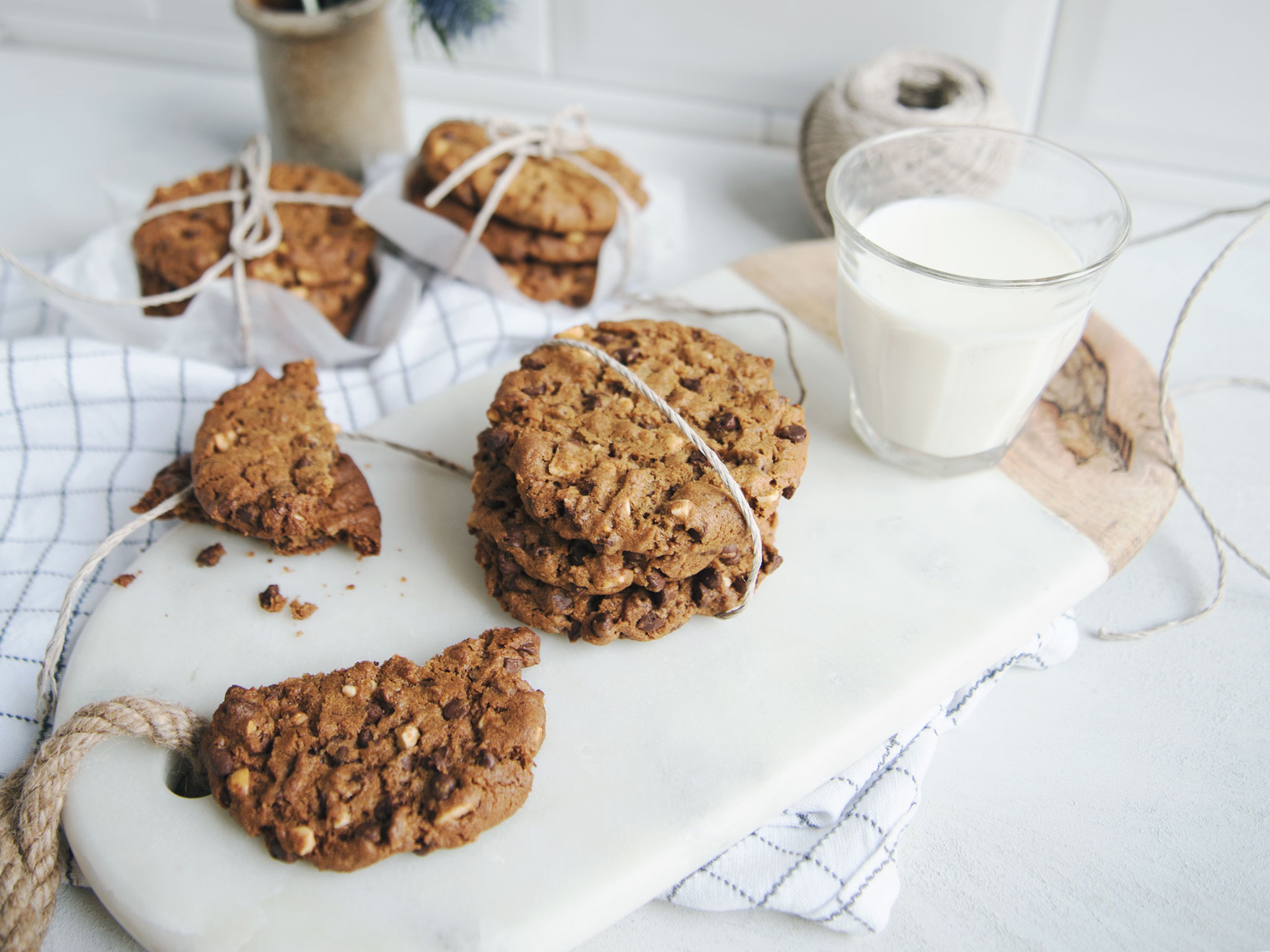 Flourless peanut butter chocolate chip cookies