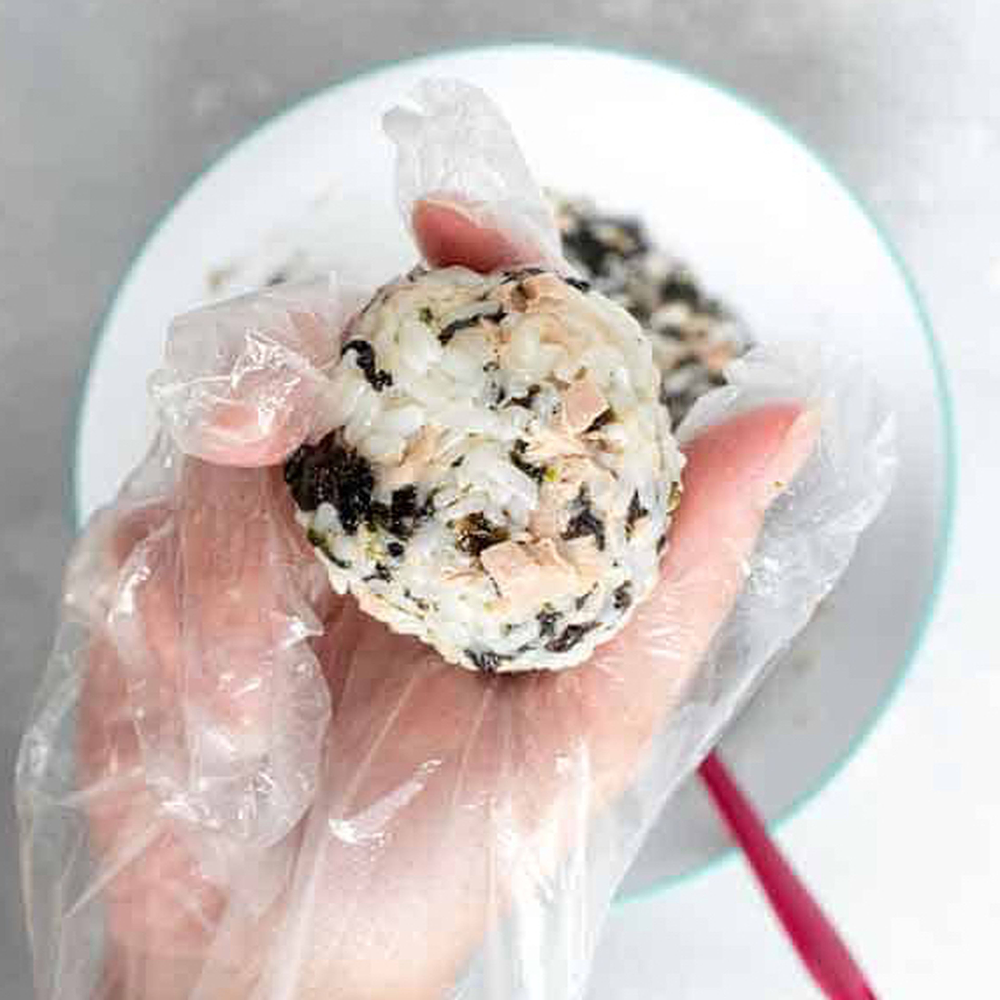 With clean hands or while wearing gloves, roll up each portion into a ball. Serve immediately.