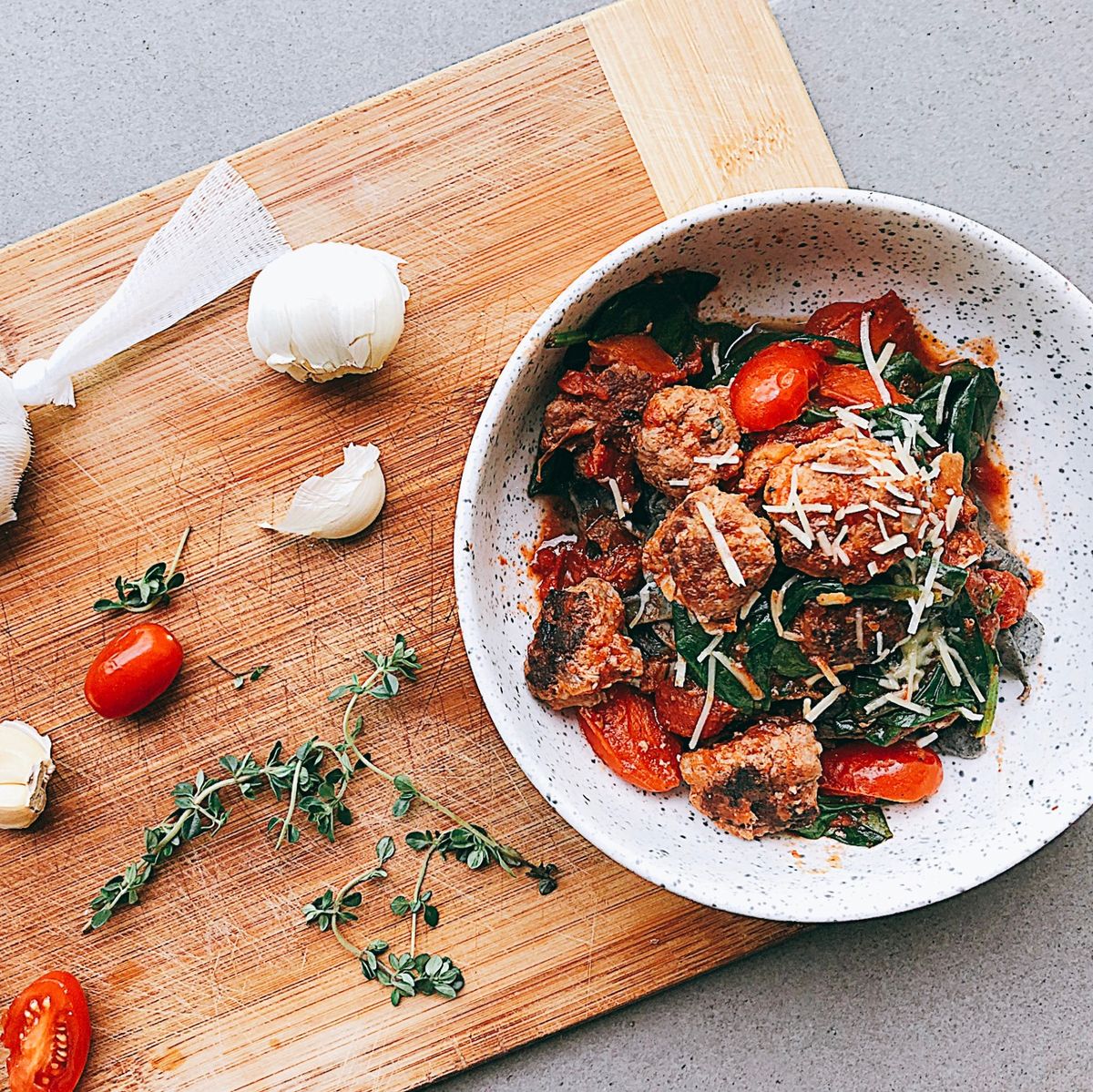 Beef meatballs with organic black bean fettuccine | Recipe | Kitchen Stories