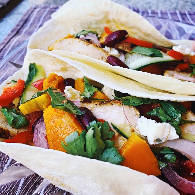 Healthy grilled chicken wraps