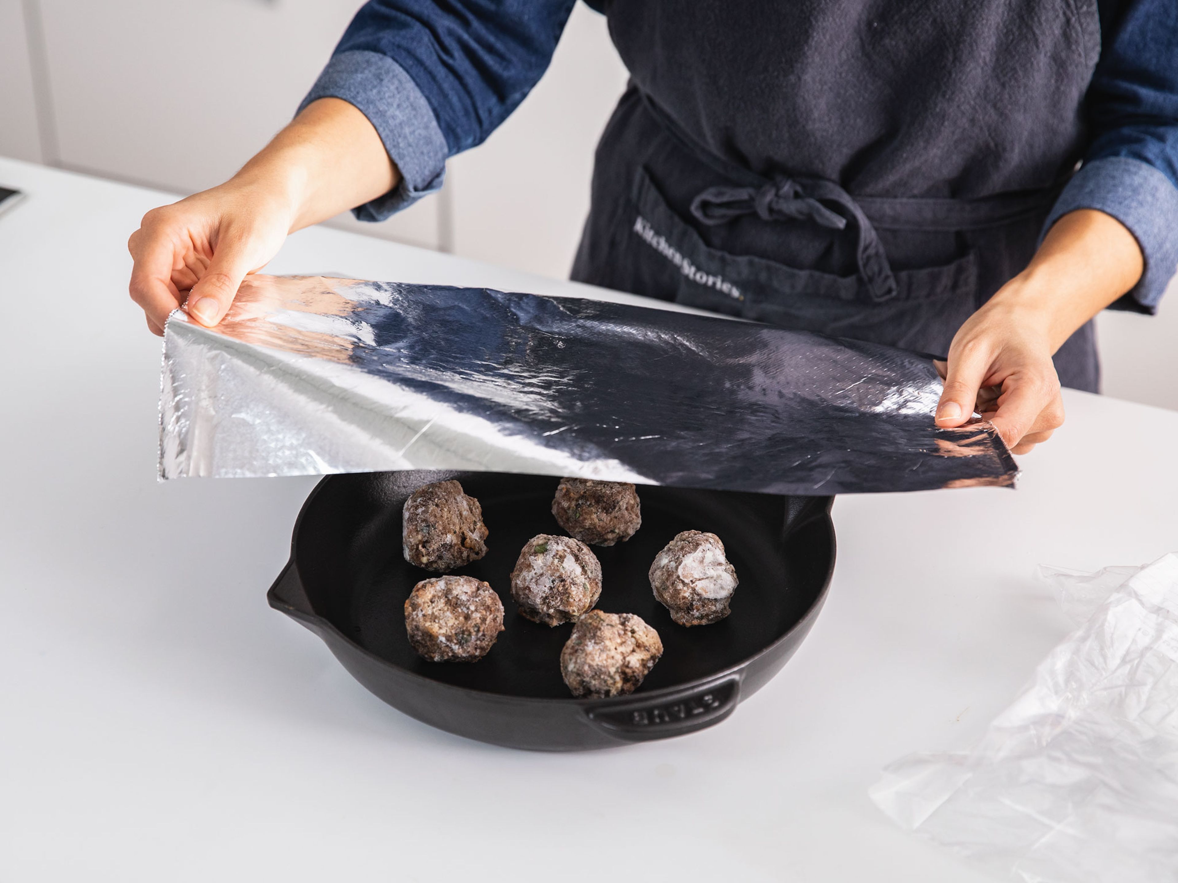 To reheat, place the frozen meatballs in an ovenproof pan or baking dish and cover with foil. Bake at 150°C/300°F for approx. 30 minutes, or until hot all the way through.