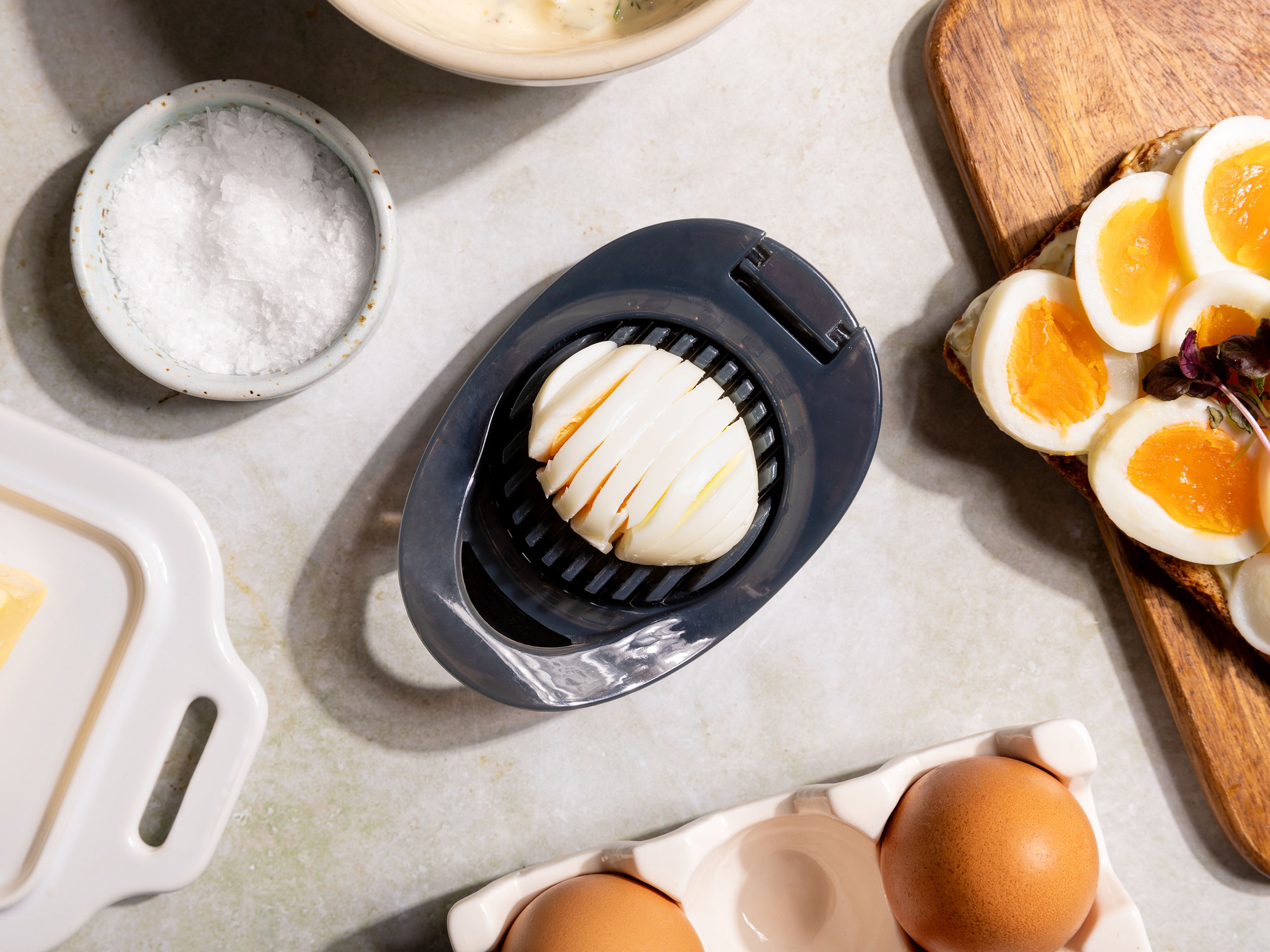 Mit diesen 6 günstigen Eier-Gadgets meisterst du jede Eierspeise