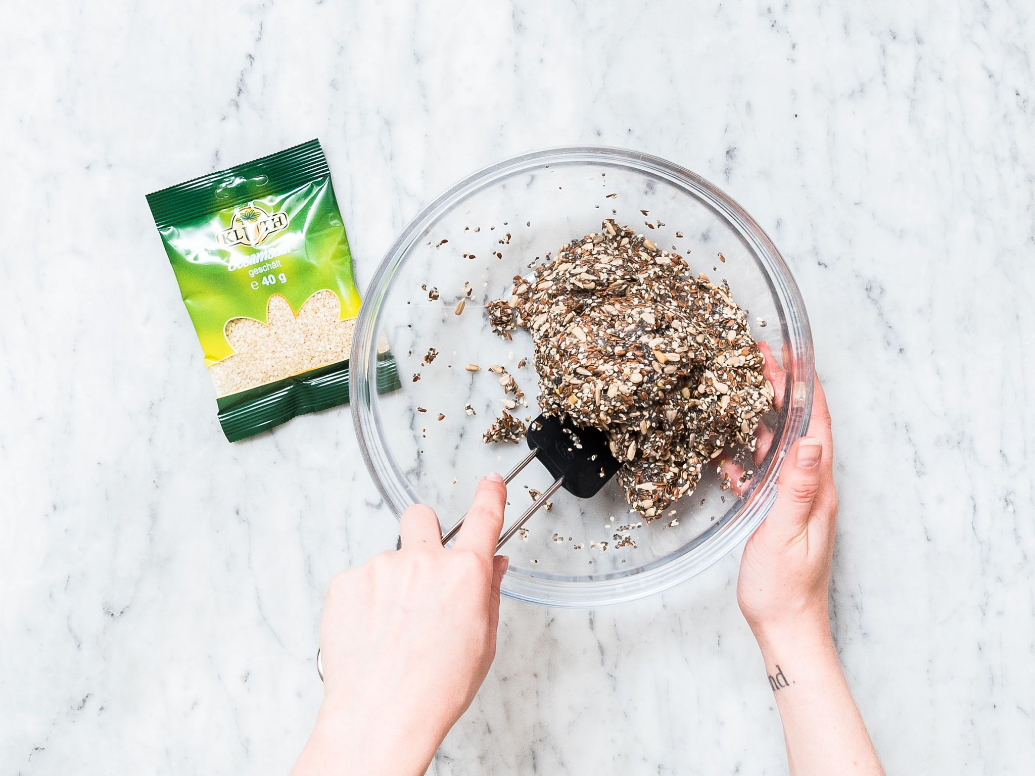 Lowcarb seed crackers Recipe Kitchen Stories