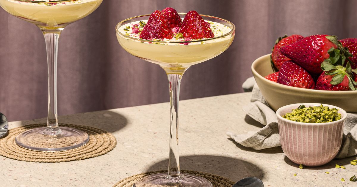 Zabaione mit frischen Erdbeeren (Italienisches Eierdessert) | Rezept ...