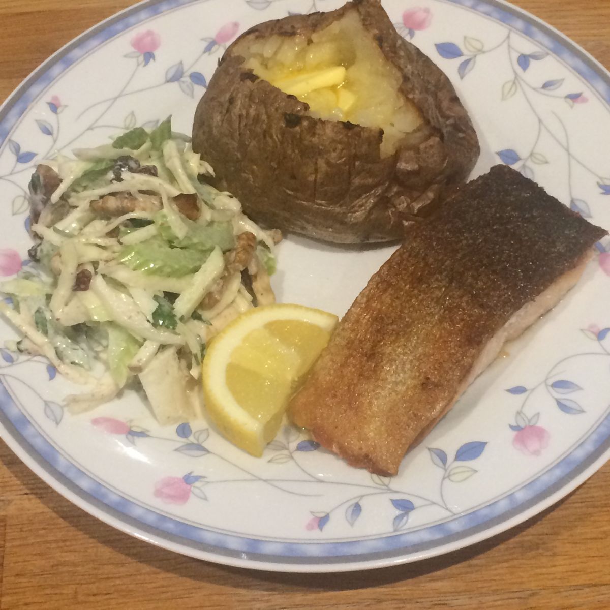 Quick-brined salmon, baked potato and waldorf slaw | Recipe | Kitchen Stories