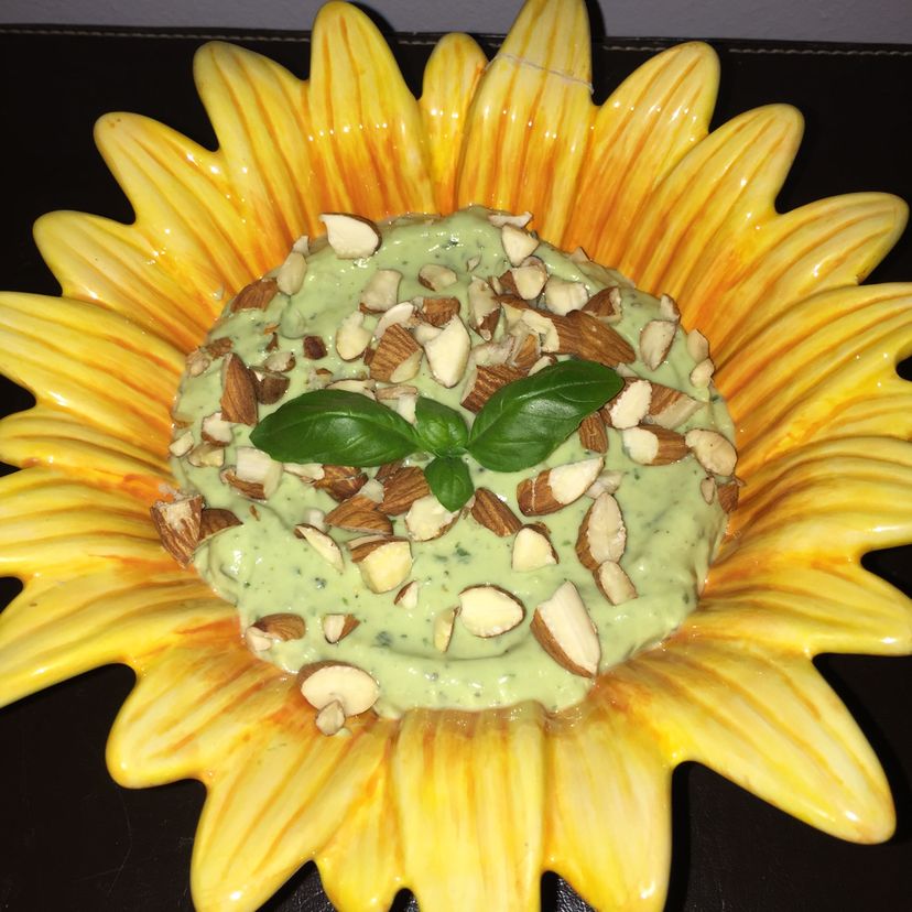 Avocado-Basilikum Creme