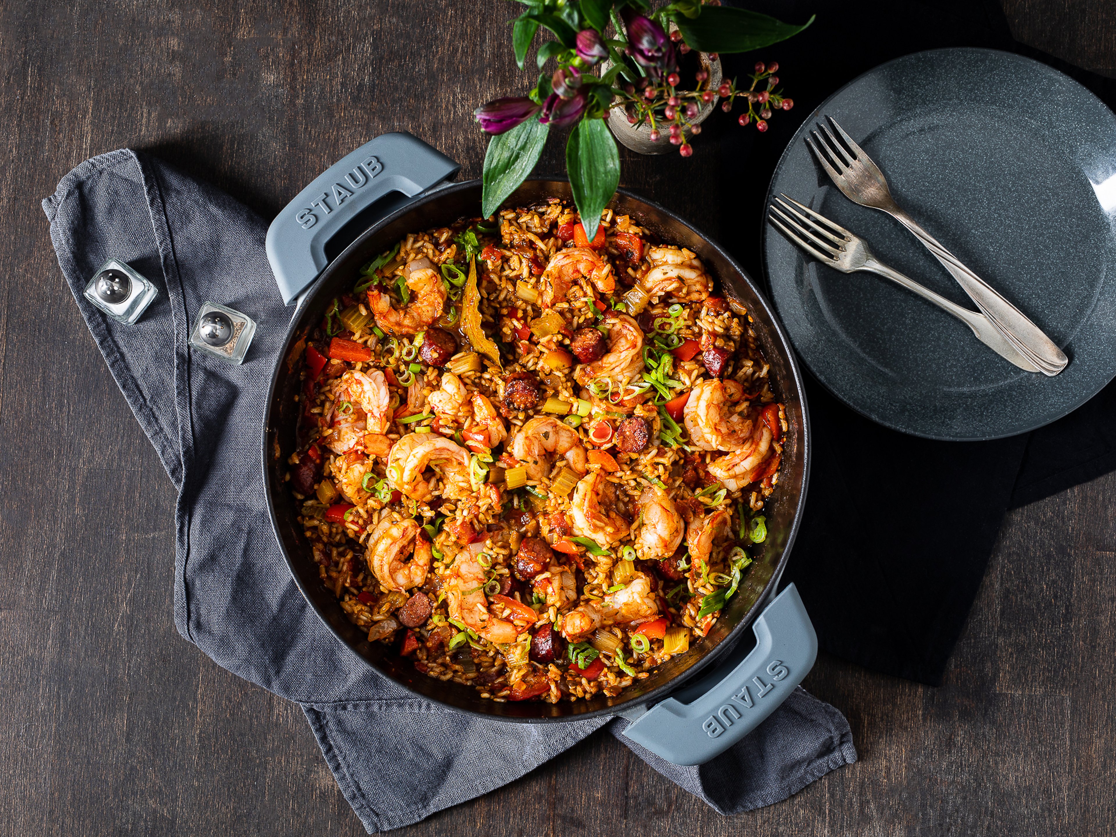 Jambalaya mit Garnelen und geräucherter Wurst