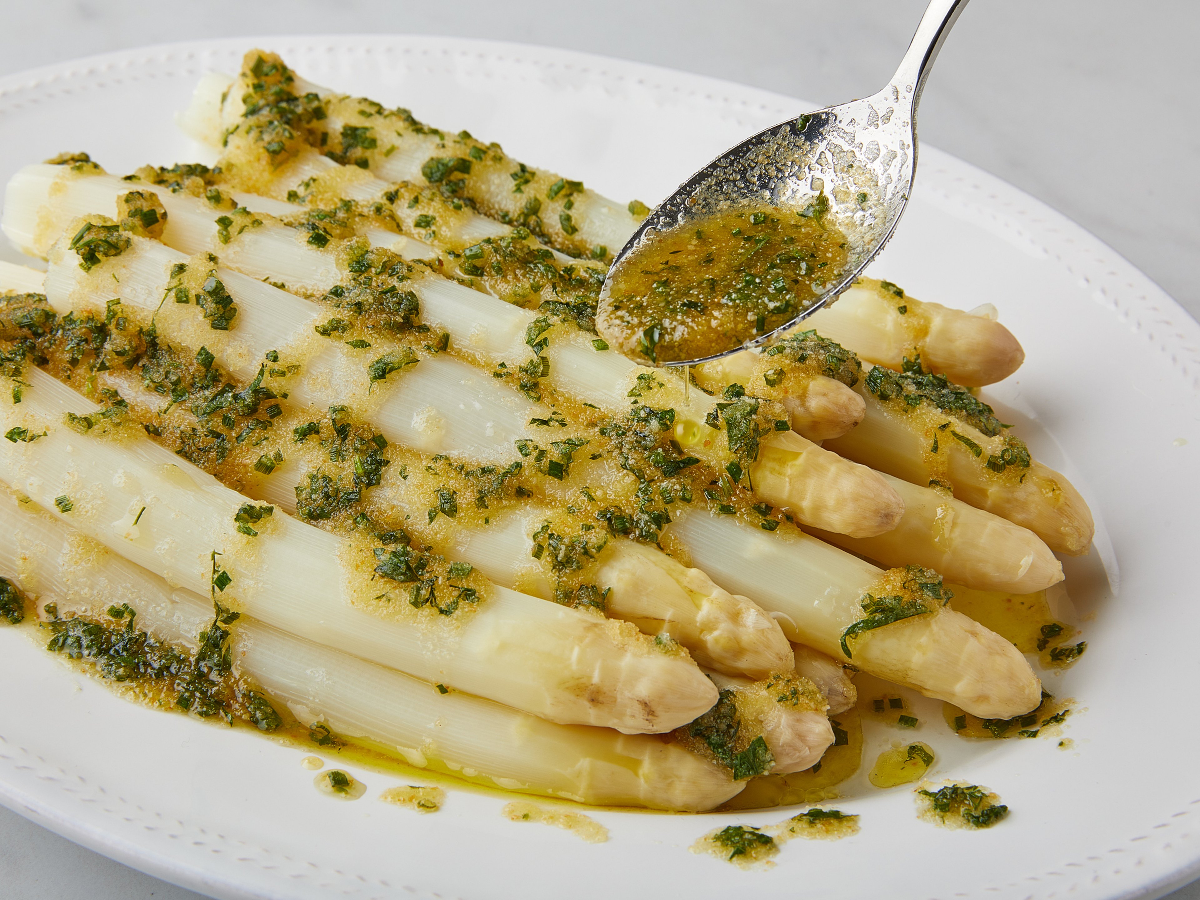 The Best Way to Cook White Asparagus? The German Way!
