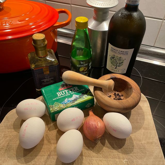 „Sauce Hollandaise“ nach franz. Originalrezept Rezept Kitchen Stories