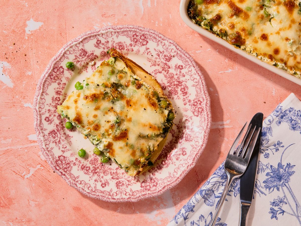 Thumbnail of Green crêpe lasagna with pesto & ricotta | Recipe | Kitchen Stories