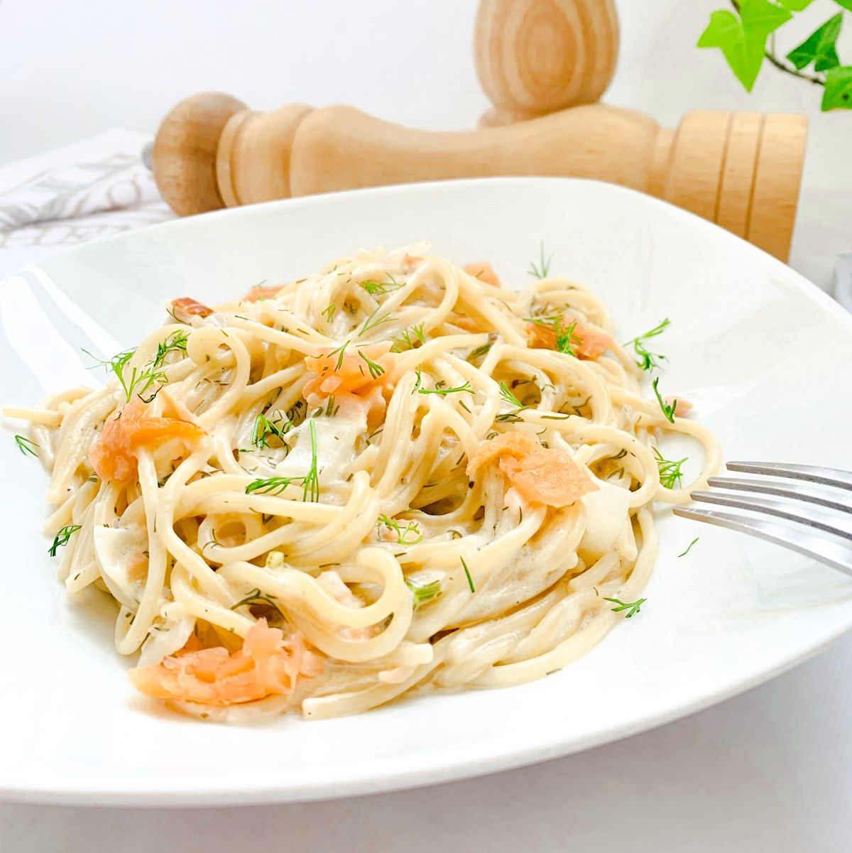 Salmon and lemon pasta | Recipe | Kitchen Stories