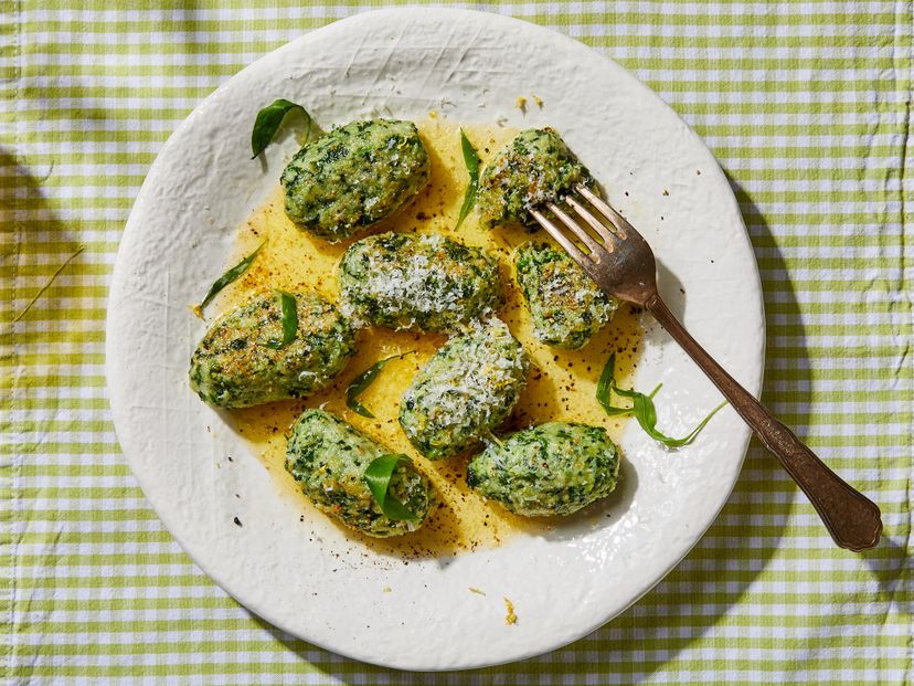 Malfatti with wild garlic and brown butter