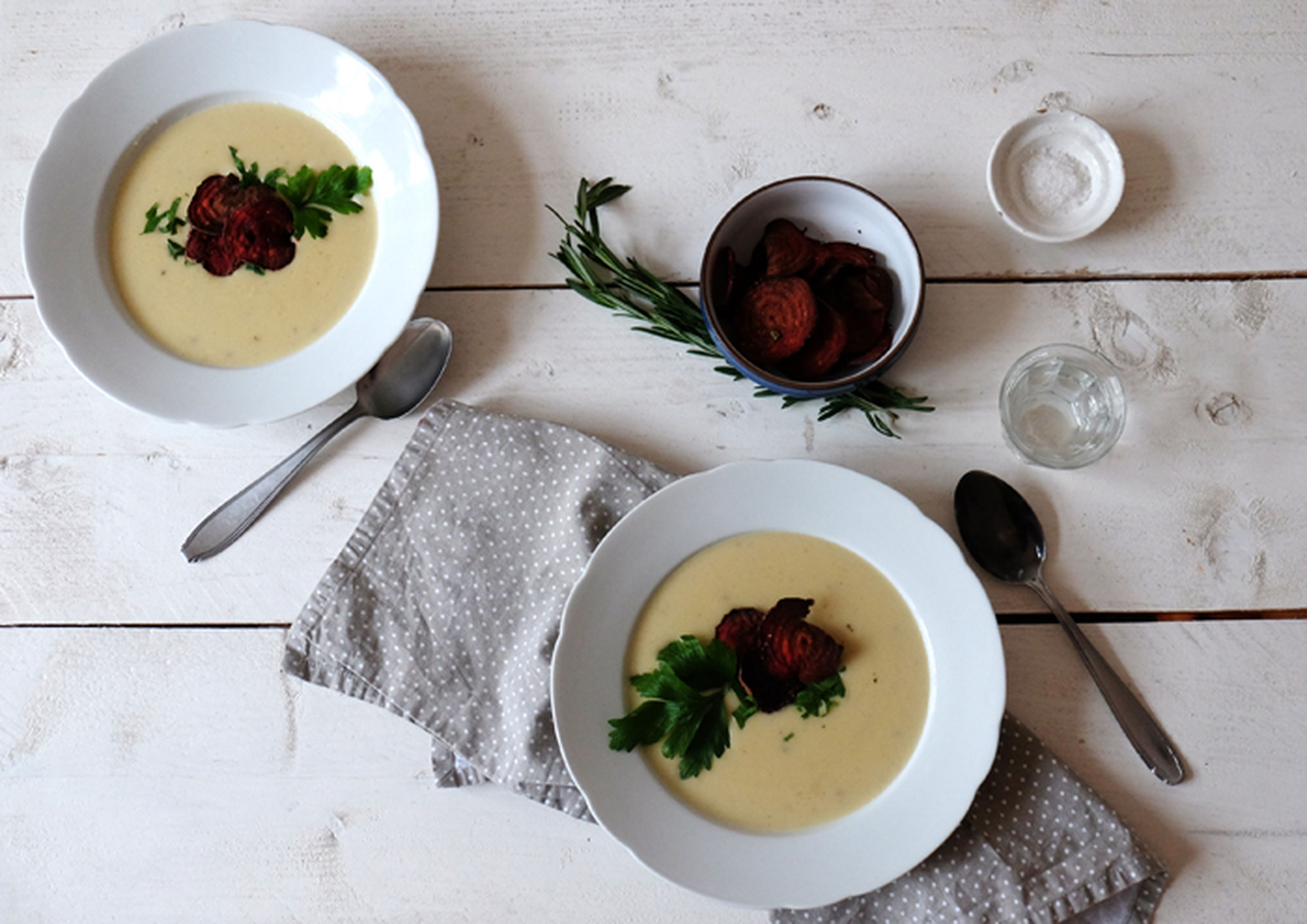 Vegetarian parsnip soup with beetroot chips