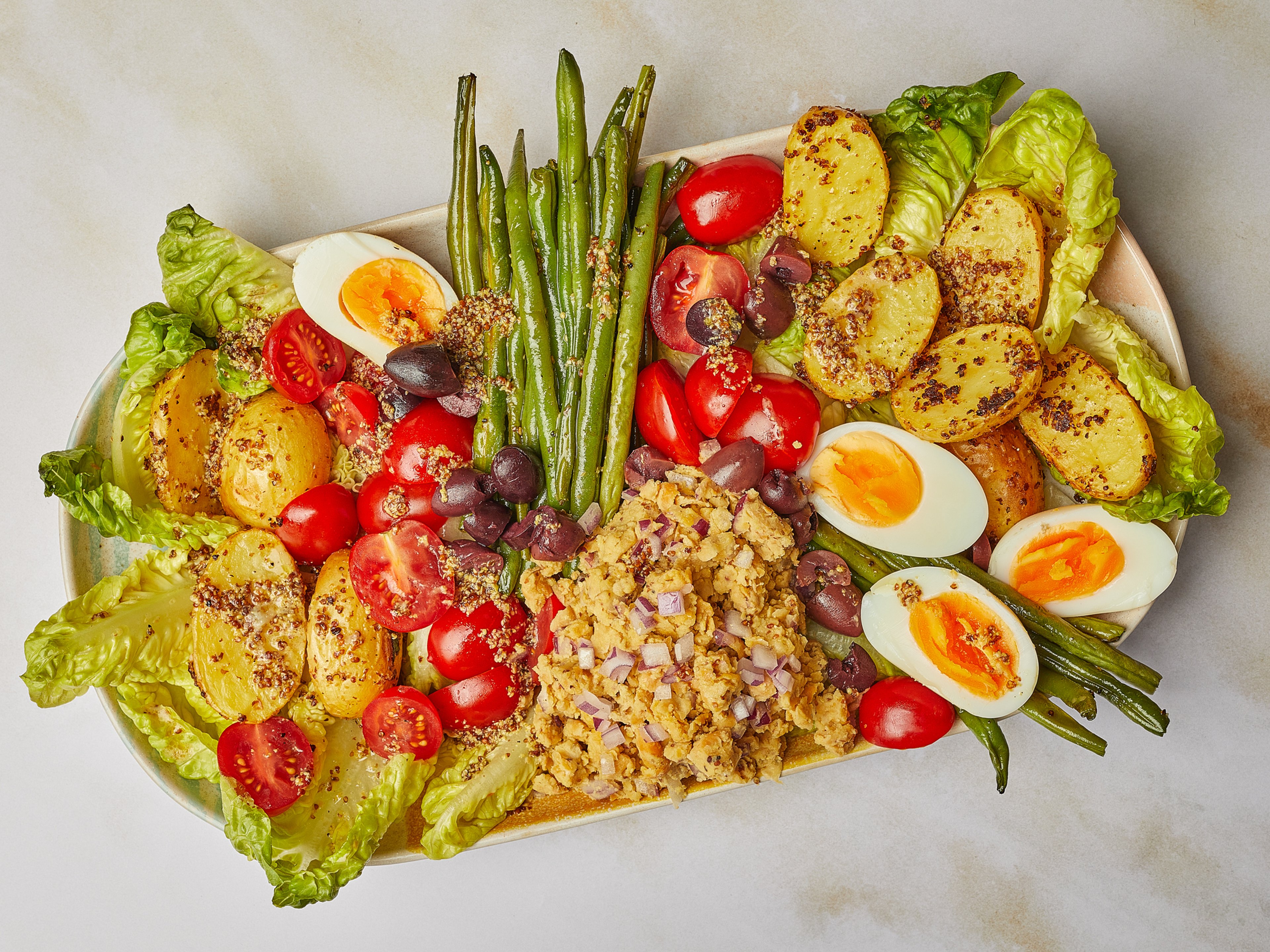 Veggie Niçoise Salat mit Kichererbsen