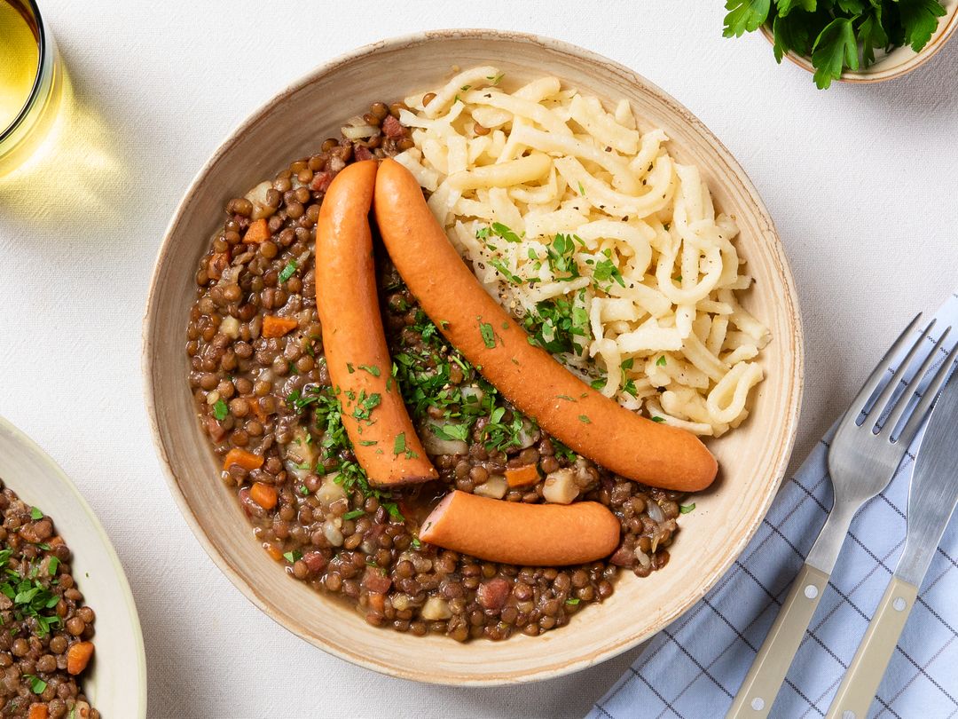 German lentil stew with spaetzle (Linsen mit Spätzle)