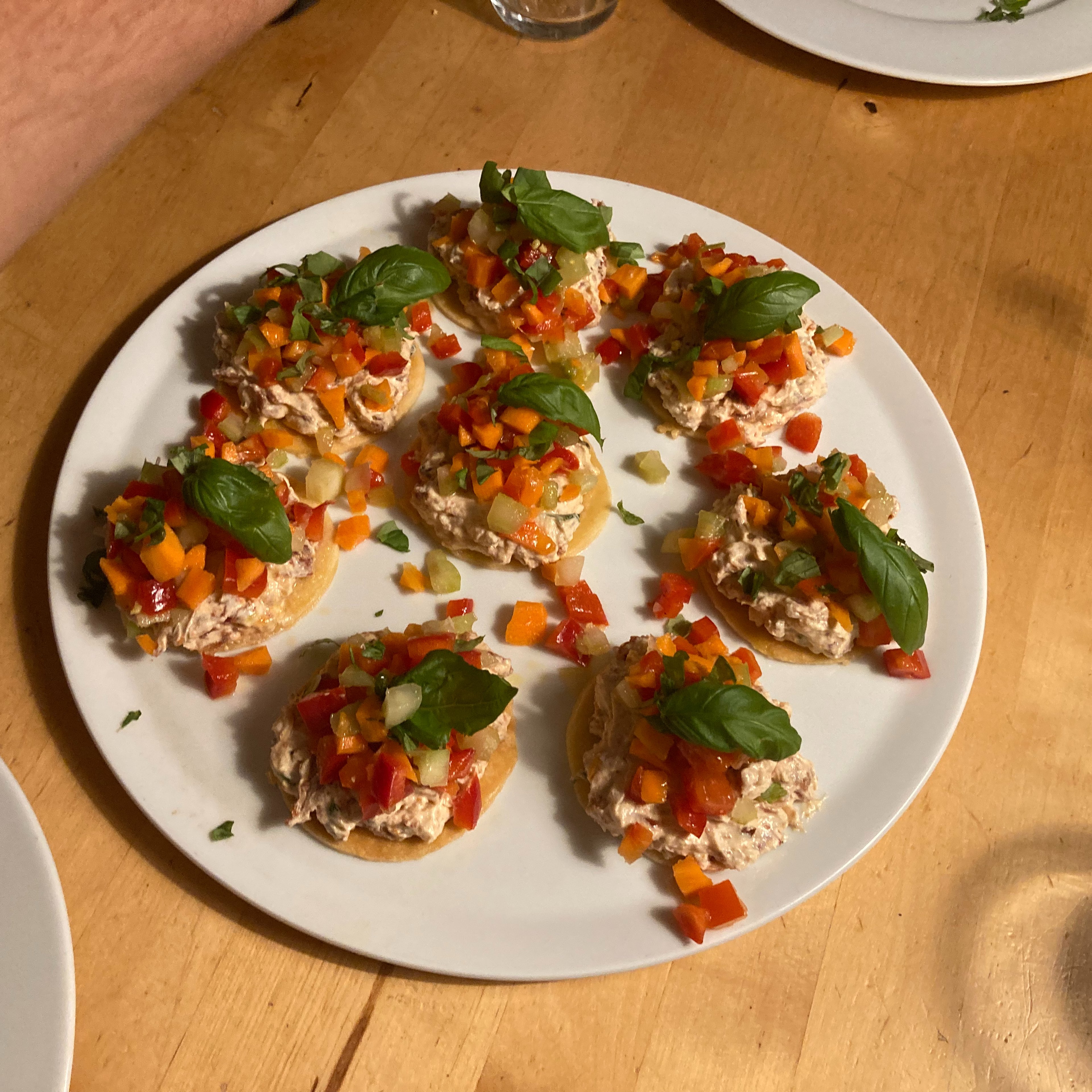 Gemüse-Tartar mit Ricottacreme | Rezept | Kitchen Stories