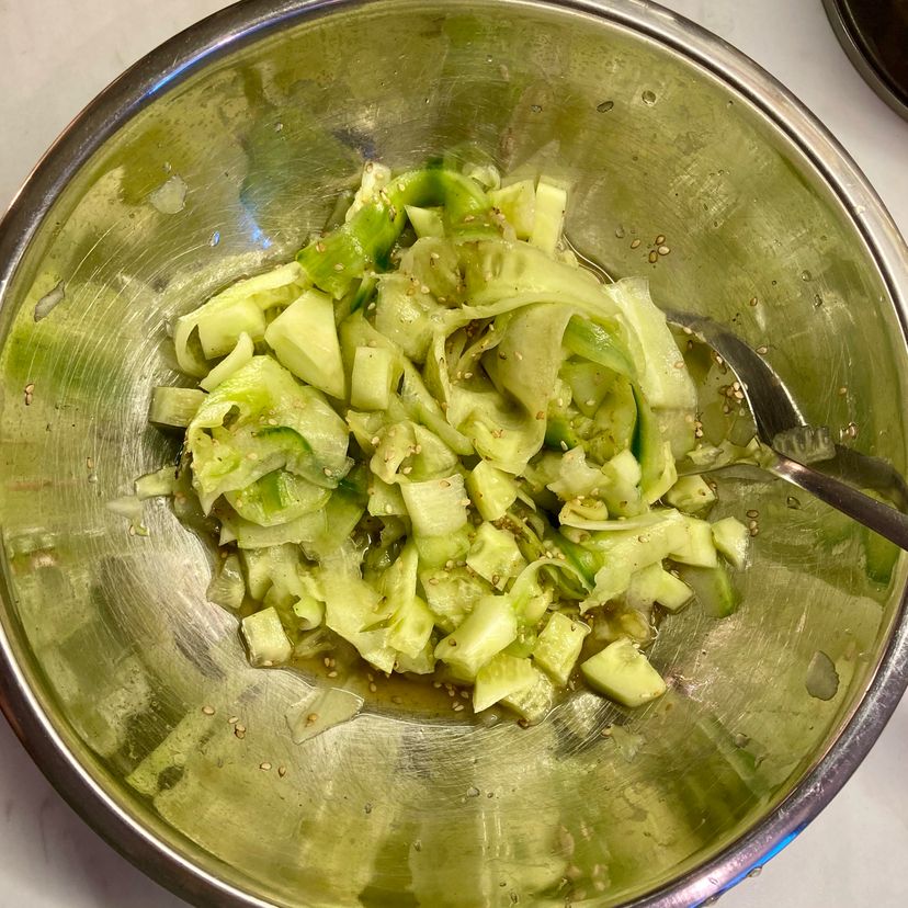 asiatischer Gurkensalat