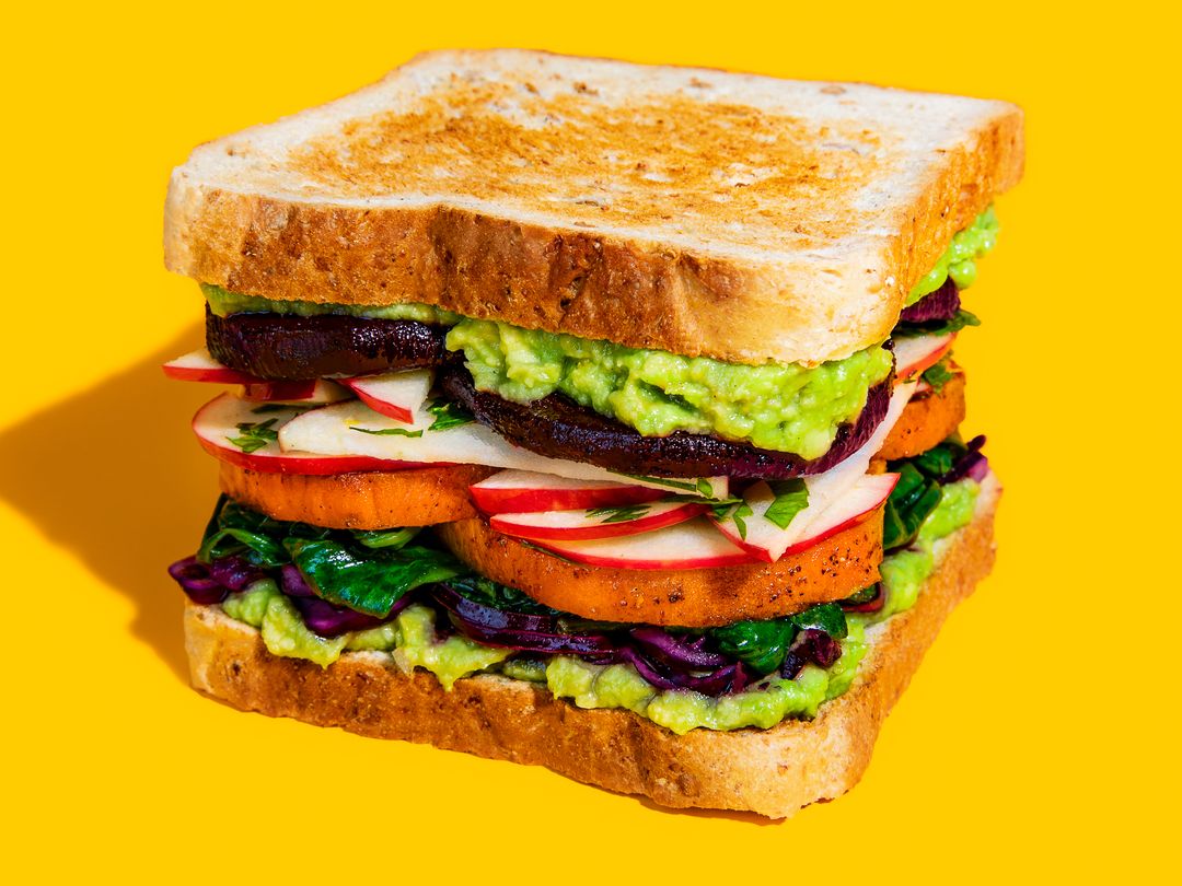 Veganes Regenbogen Superfood-Sandwich