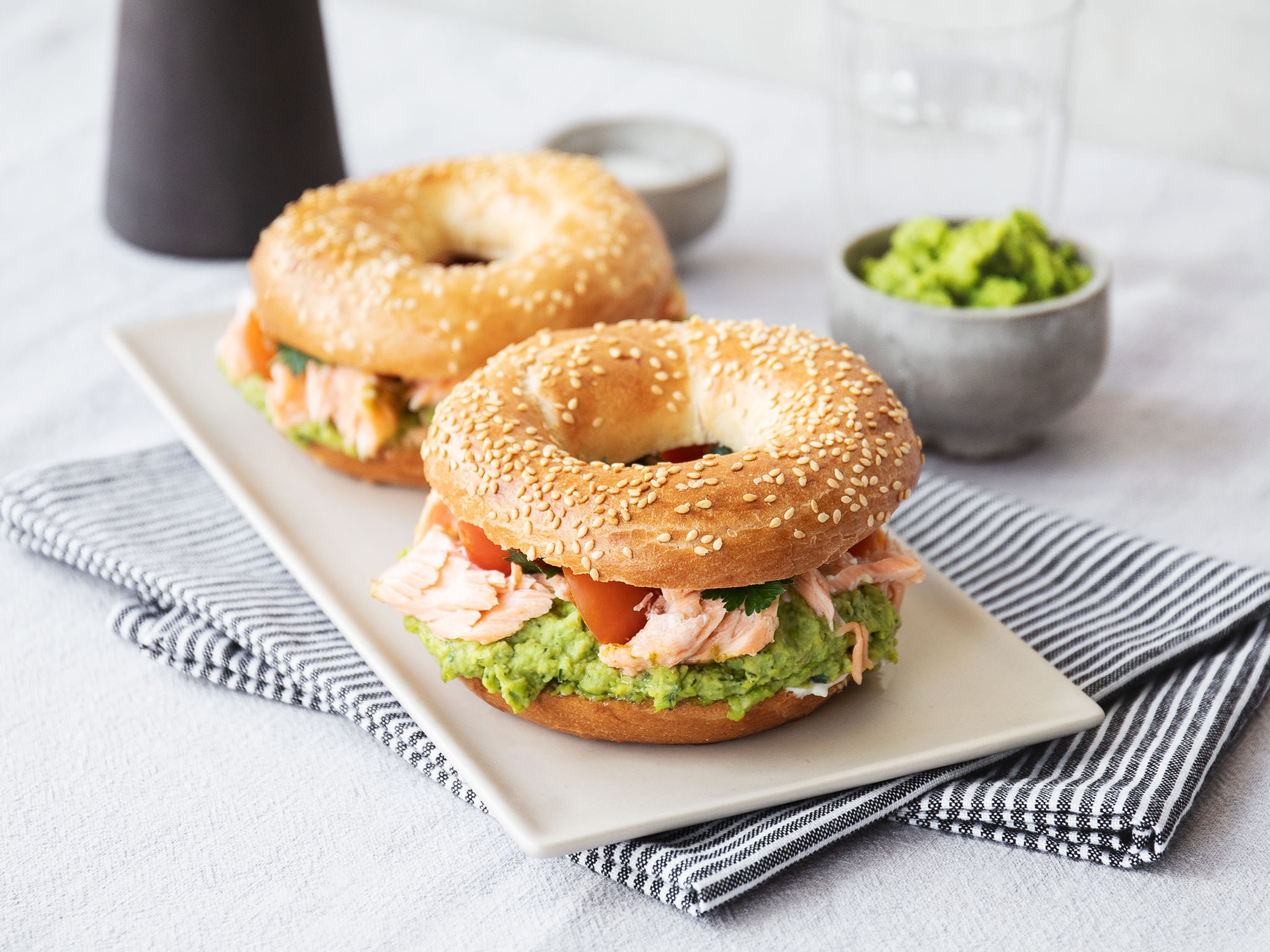 Salmon bagel burger with pea hummus