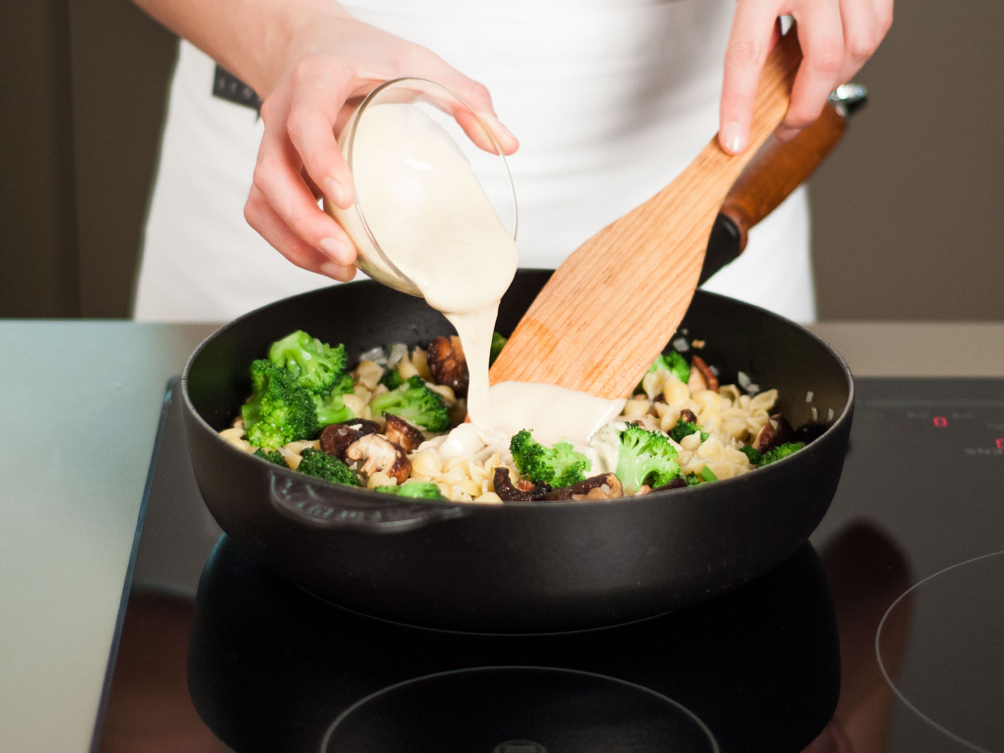 Add the sauce to the pan, stir well to combine, and continue to sauté for approx. 1 – 2 min. until hot.