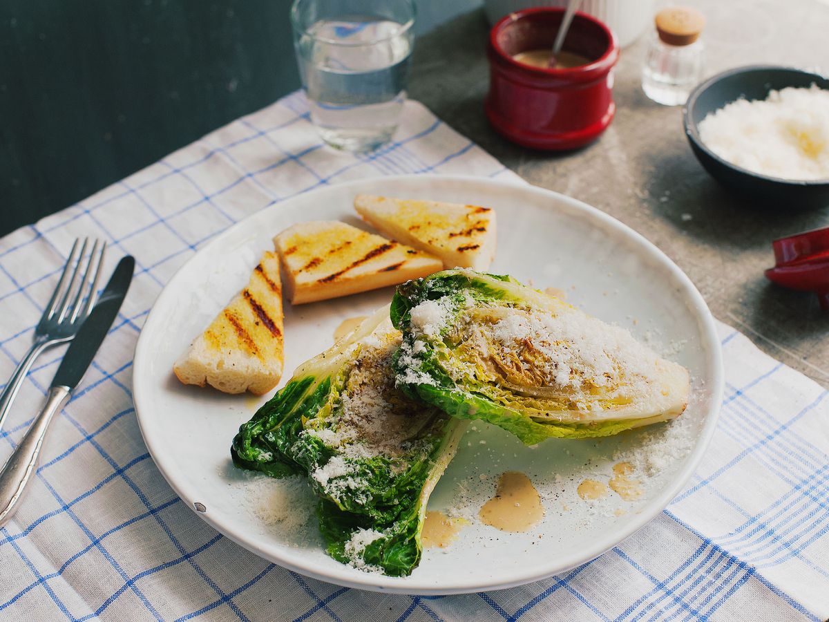 Grilled Caesar salad | Recipe | Kitchen Stories