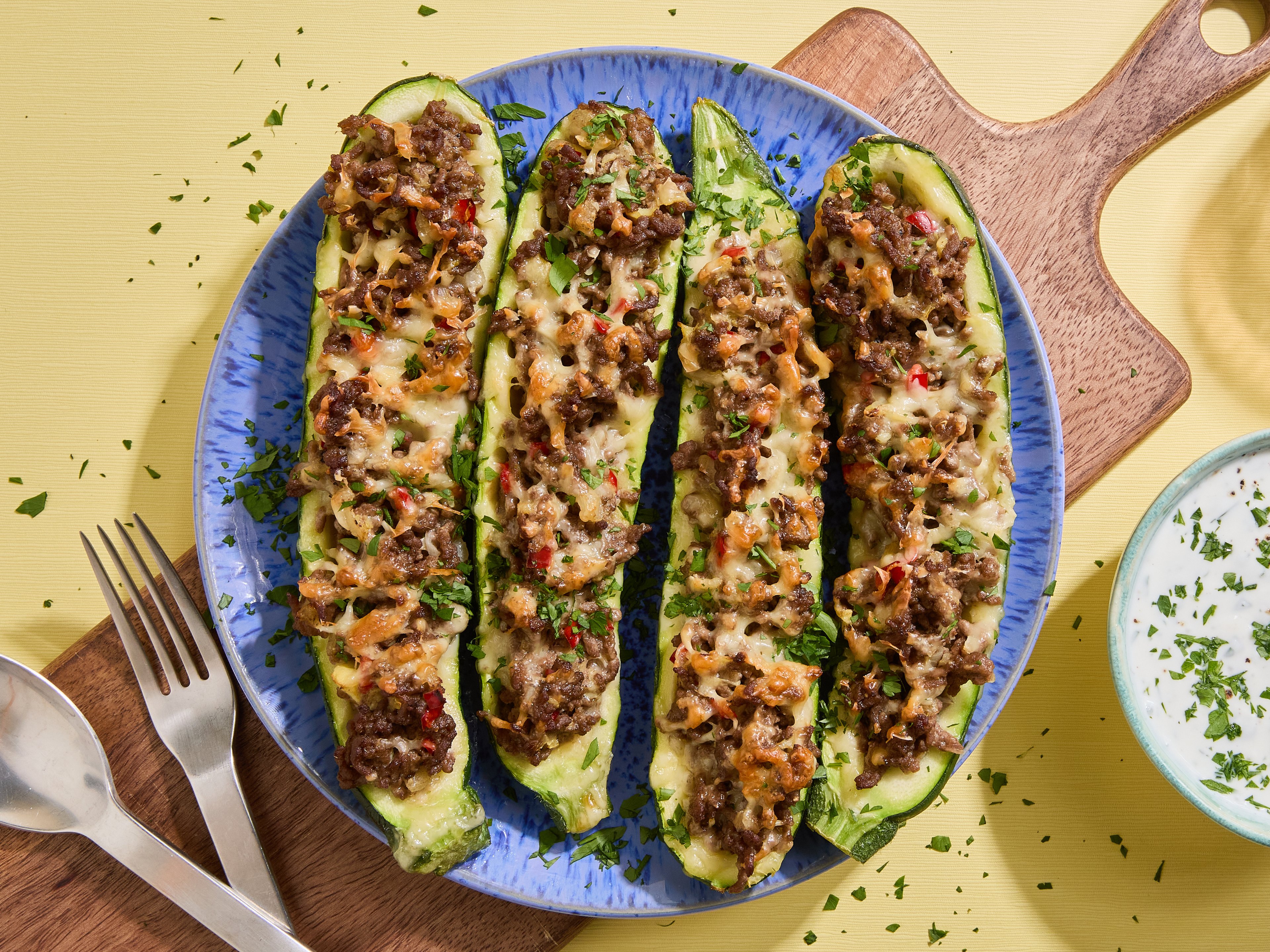 Zucchini-Hackfleisch-Schiffchen