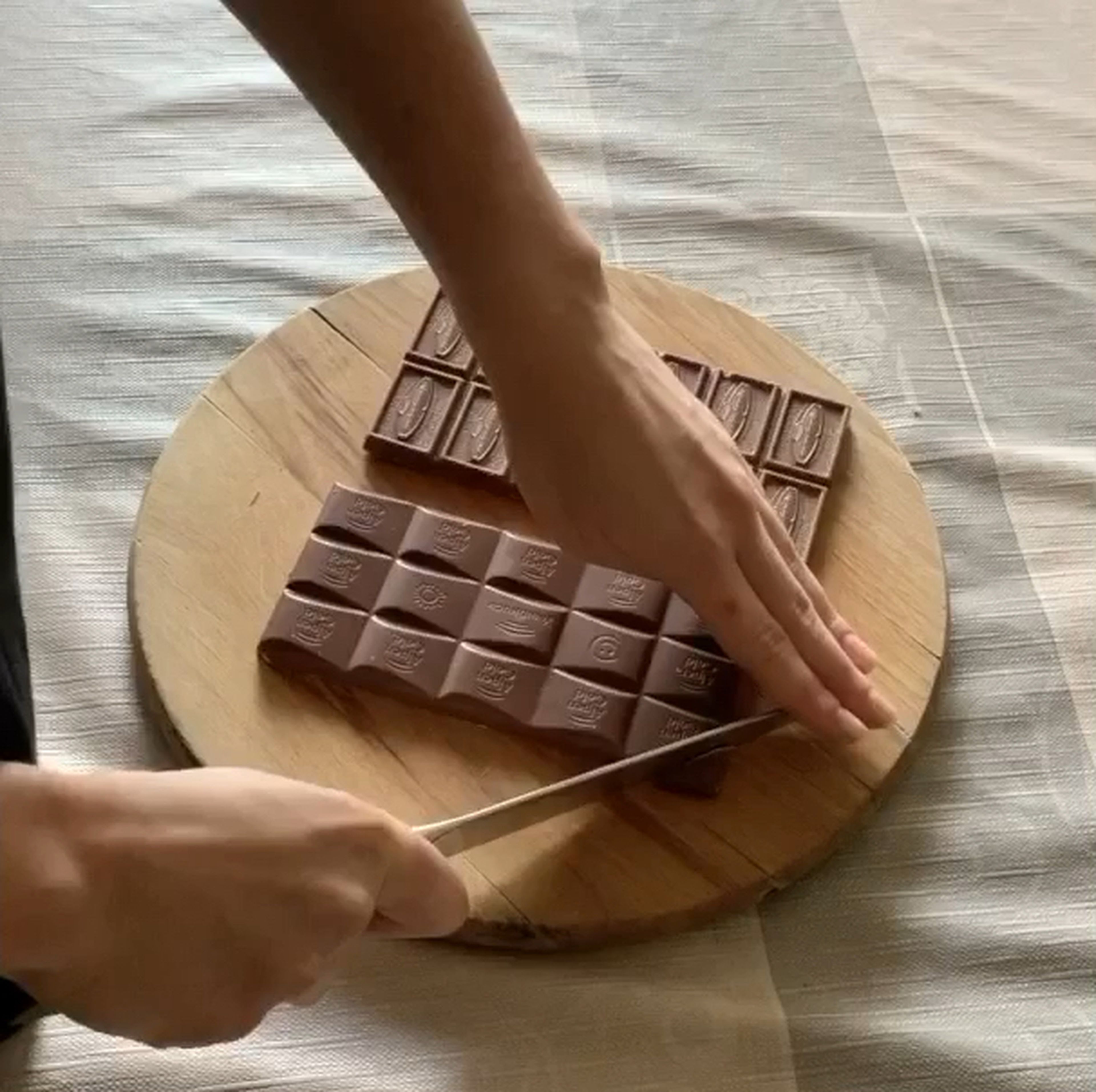 Chop milk chocolate into pieces.