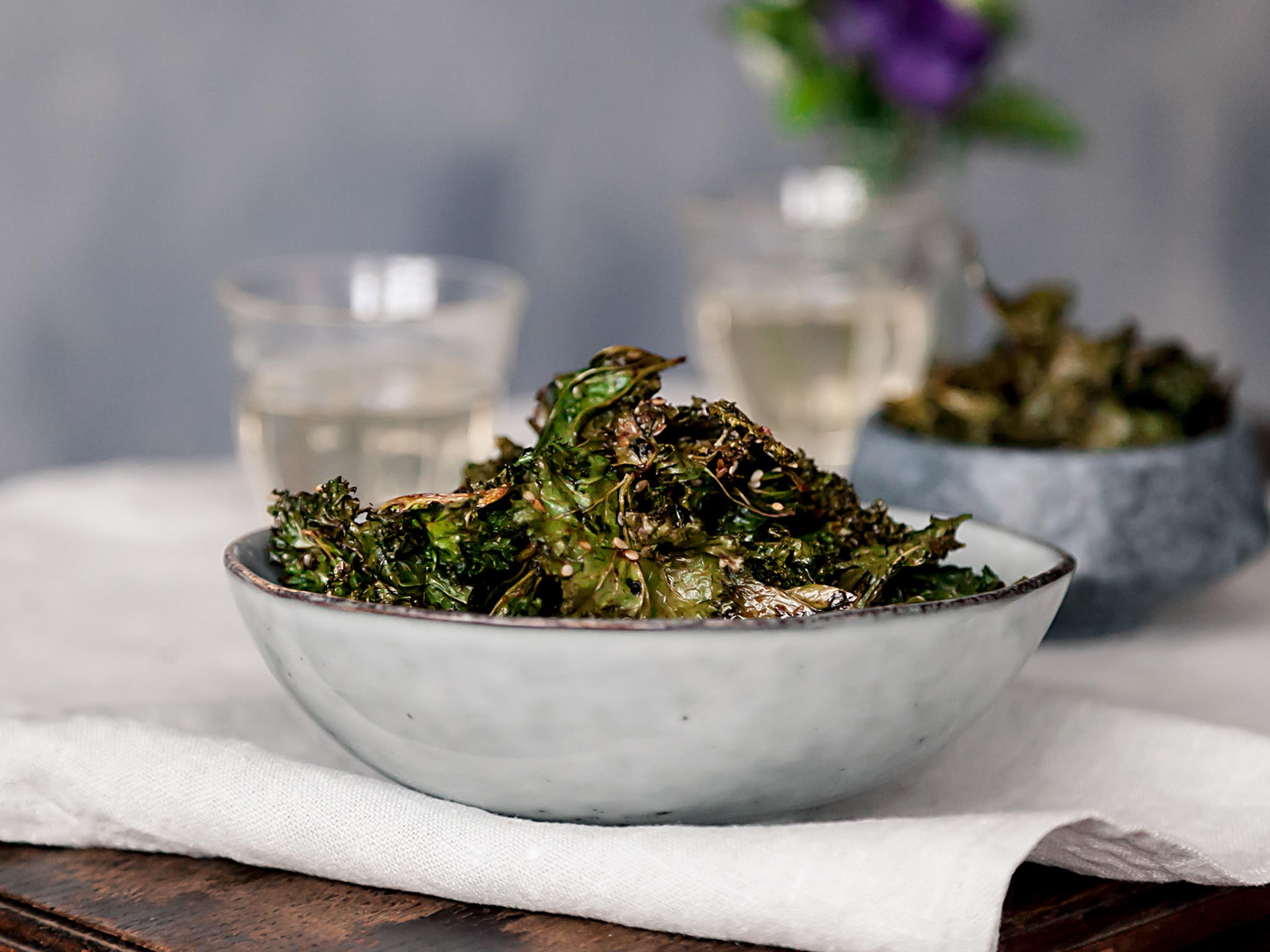 Kale chips, 2 ways