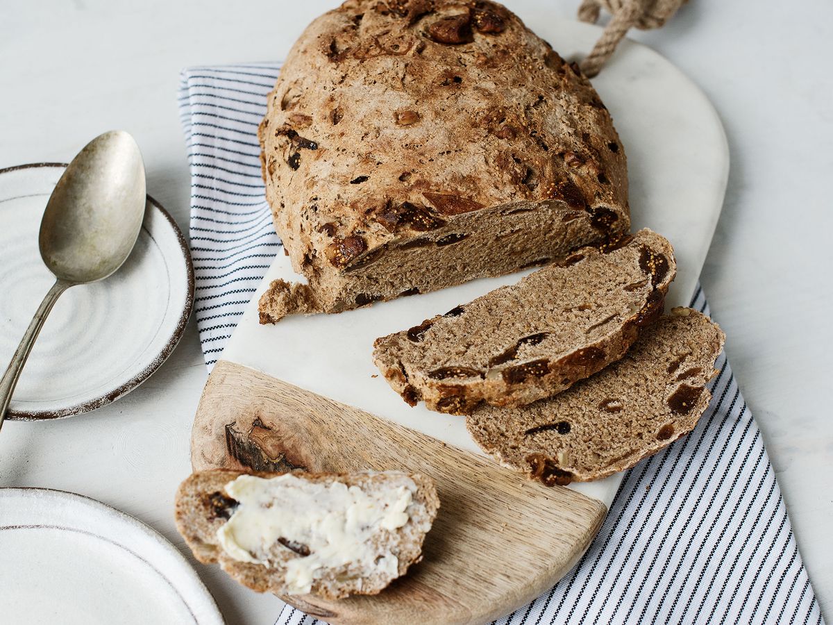 Fig-walnut bread | Recipe | Kitchen Stories
