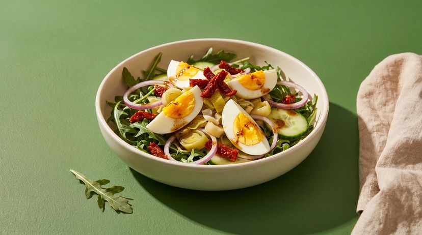 Würzig, aromatisch, frisch: Eiersalat mit Rucola begeistert alle