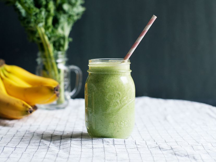 Kale and almond butter smoothie