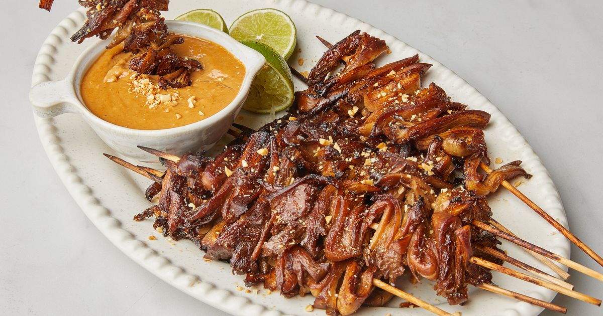 Oyster mushroom satay with spicy peanut sauce Recipe Kitchen Stories