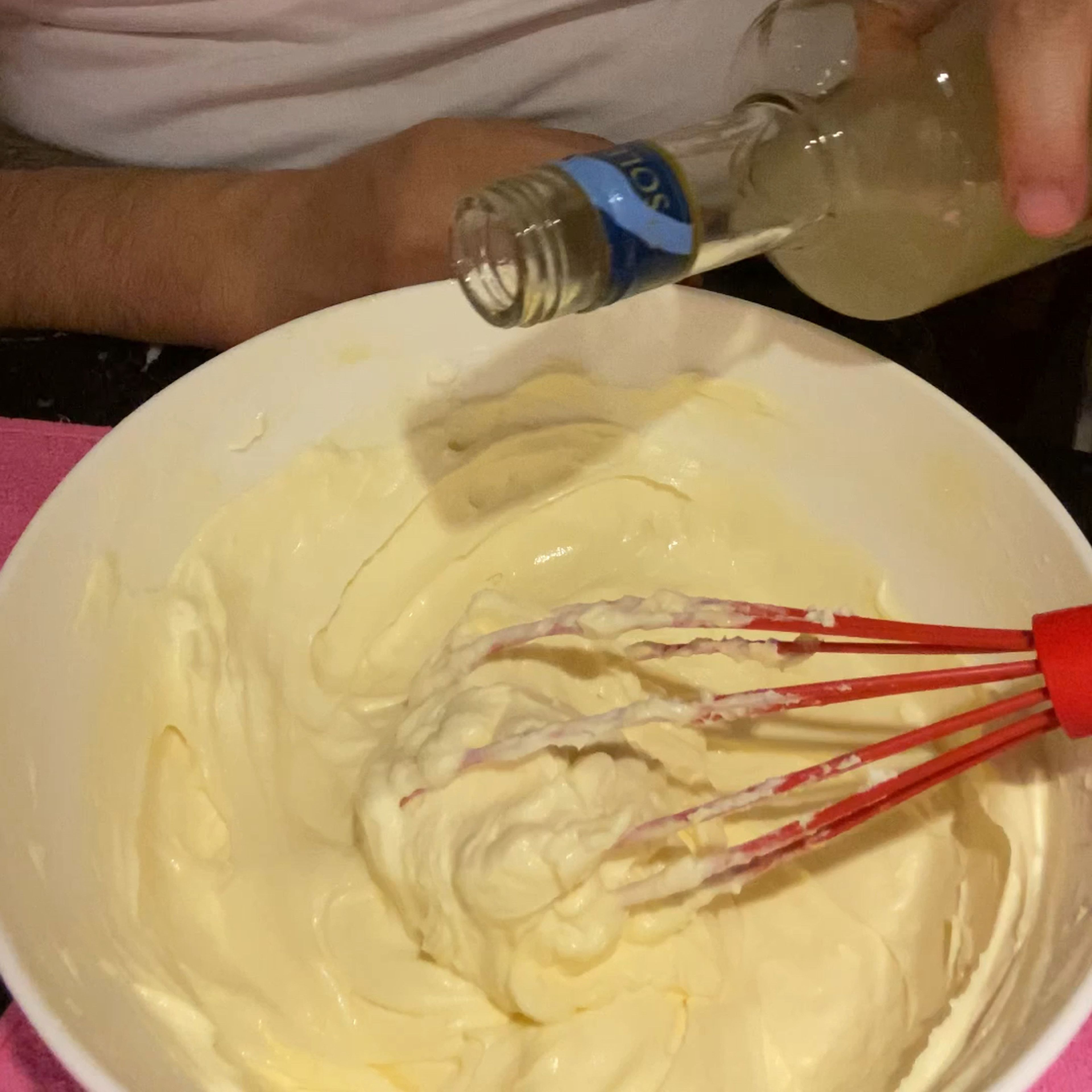 Few restaurants (or people) use Limoncello in their recipes. But trust me: if you want the real tiramisù, be sure to use it in your recipe, because all the flavors will become stronger and your cream will be much more delicate. So, let's put it together and mix your cream!