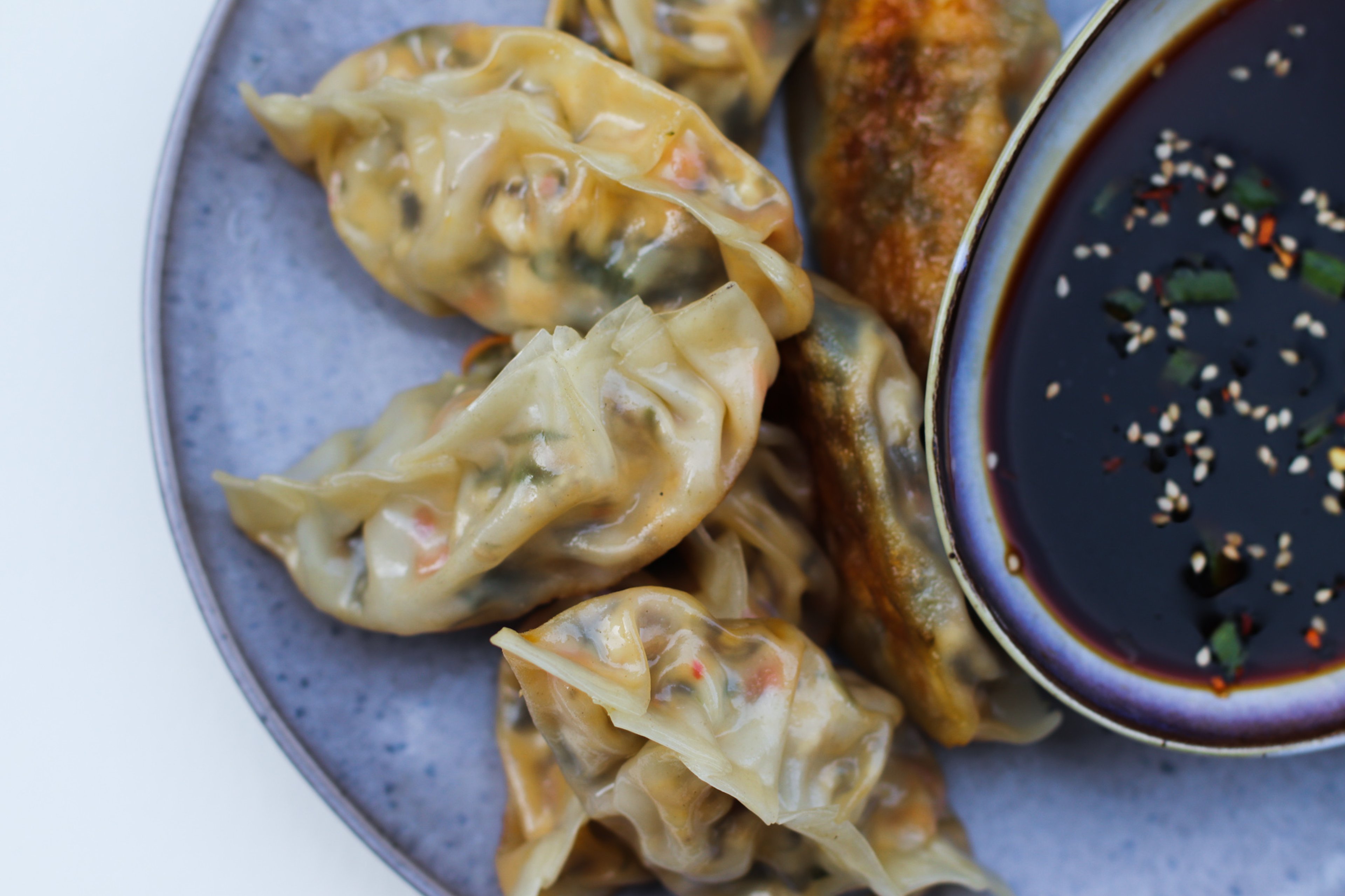 Crispy dumplings with OCEANFRUIT Korean seaweed salad