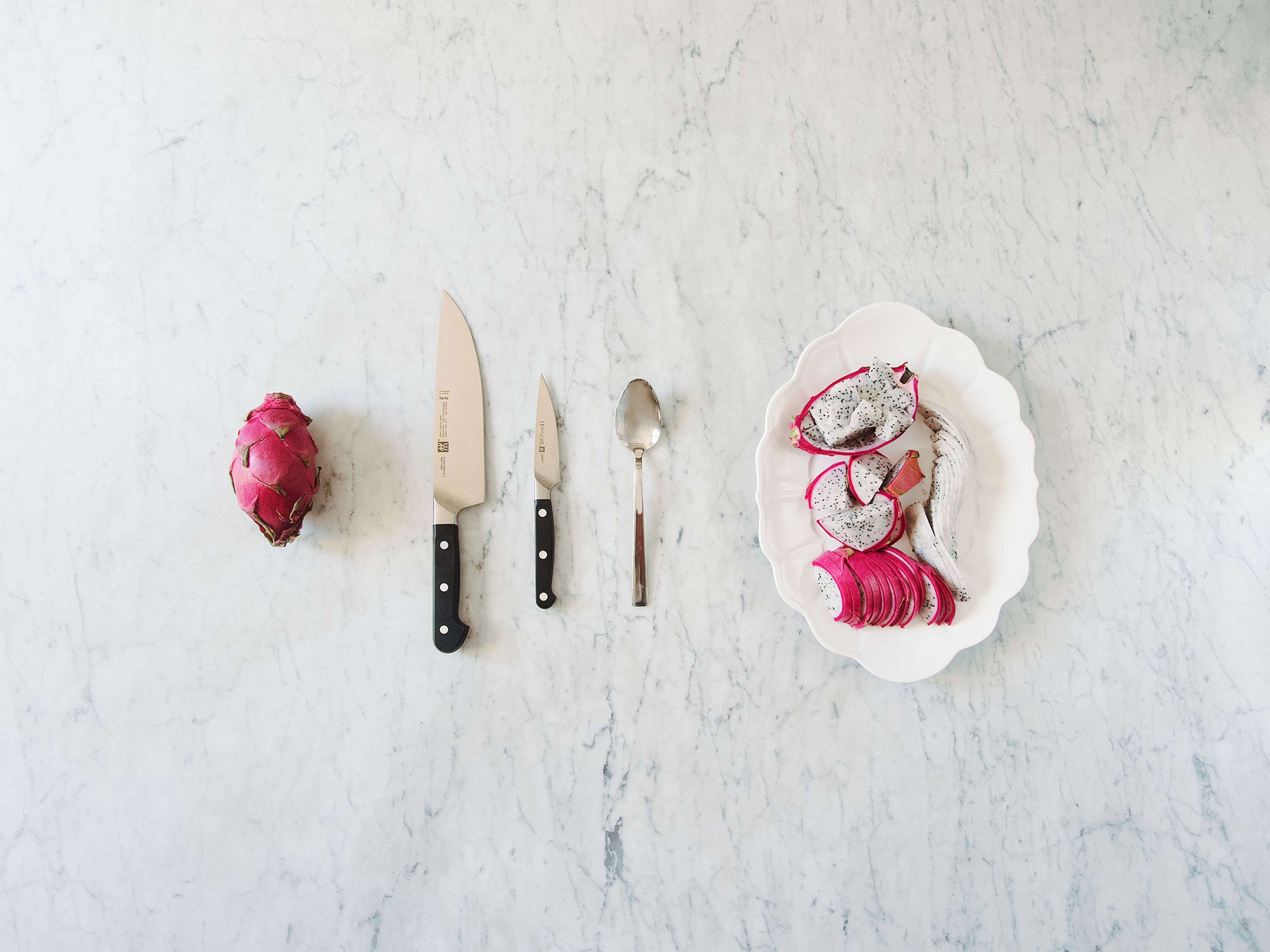 How to cut a dragonfruit