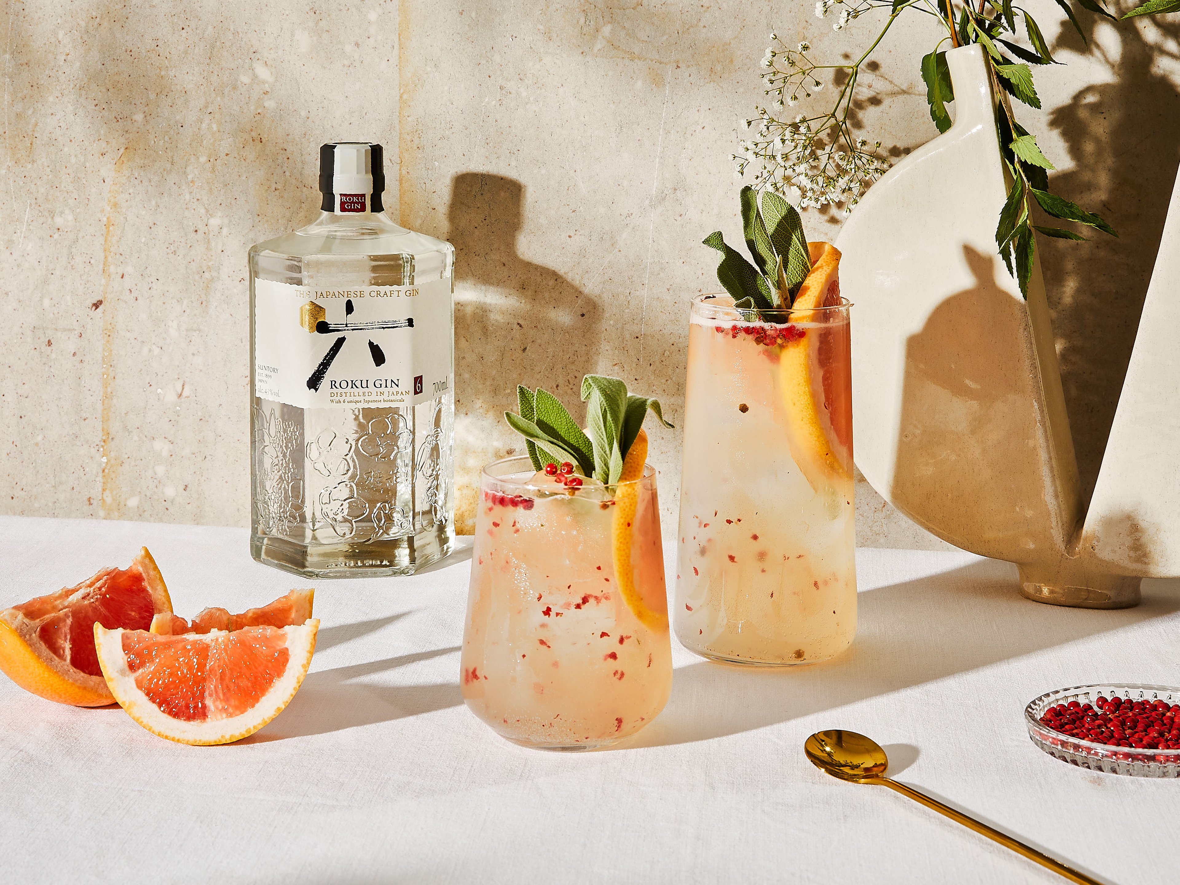 Grapefruit Gin Tonic mit Salbei