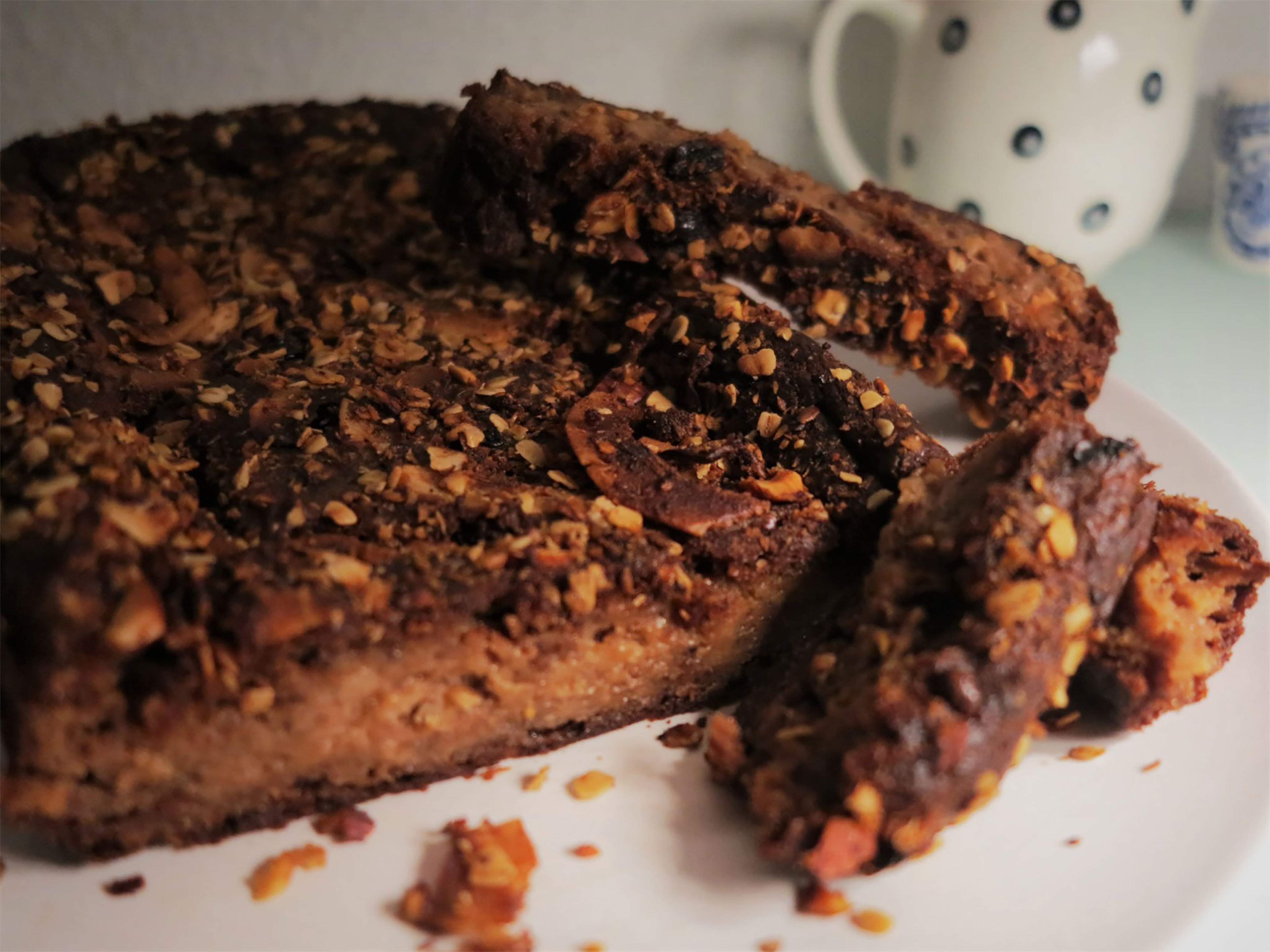 Fudgy cardamom banana bread