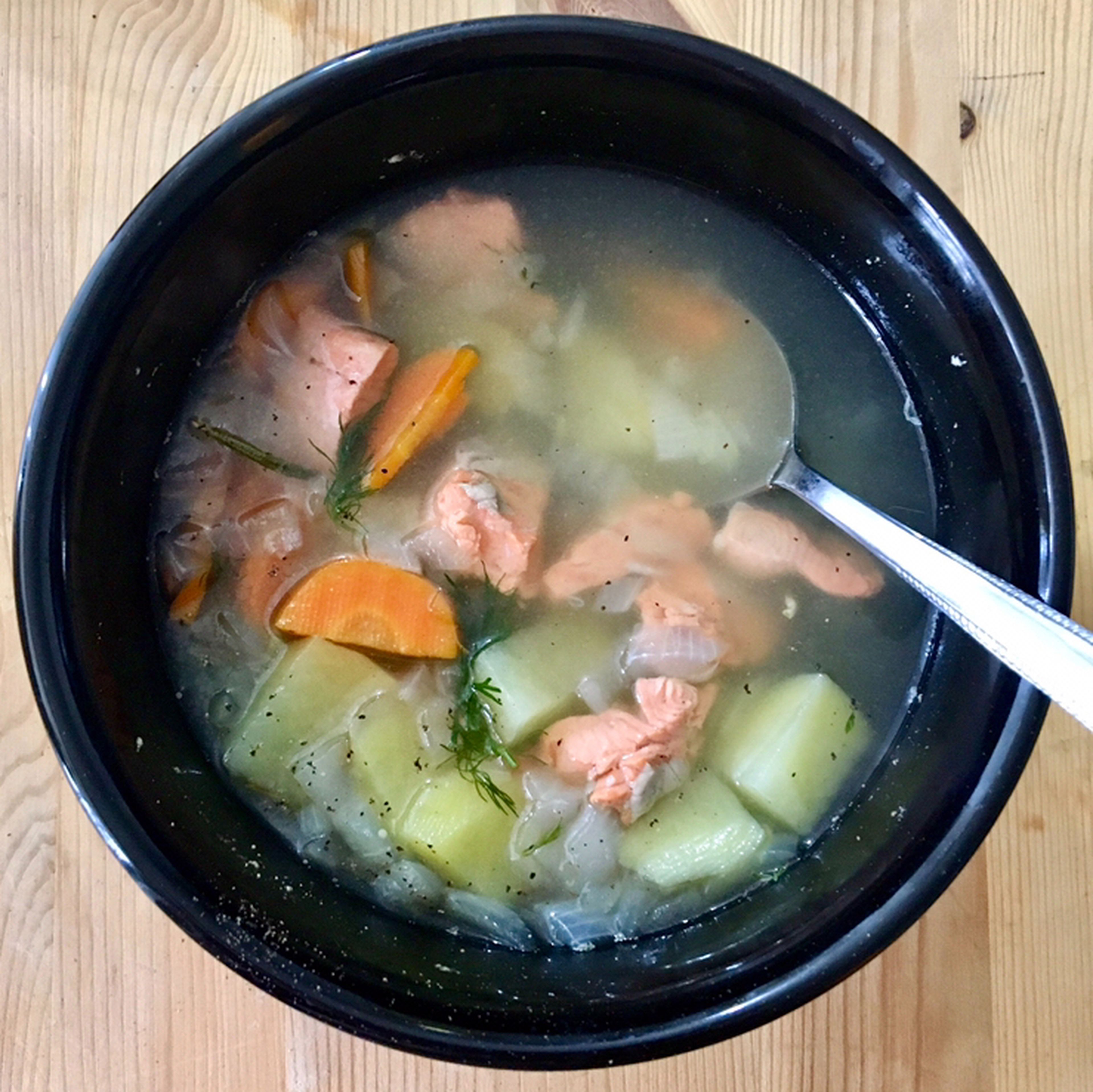 Light Salmon soup (Ukha)