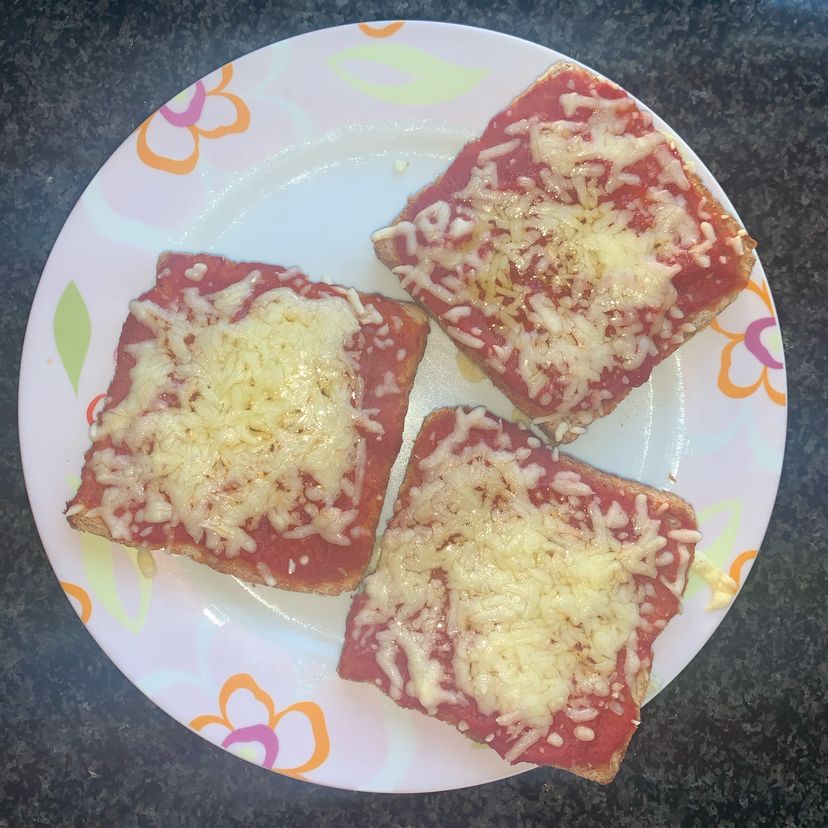 Toast pizza