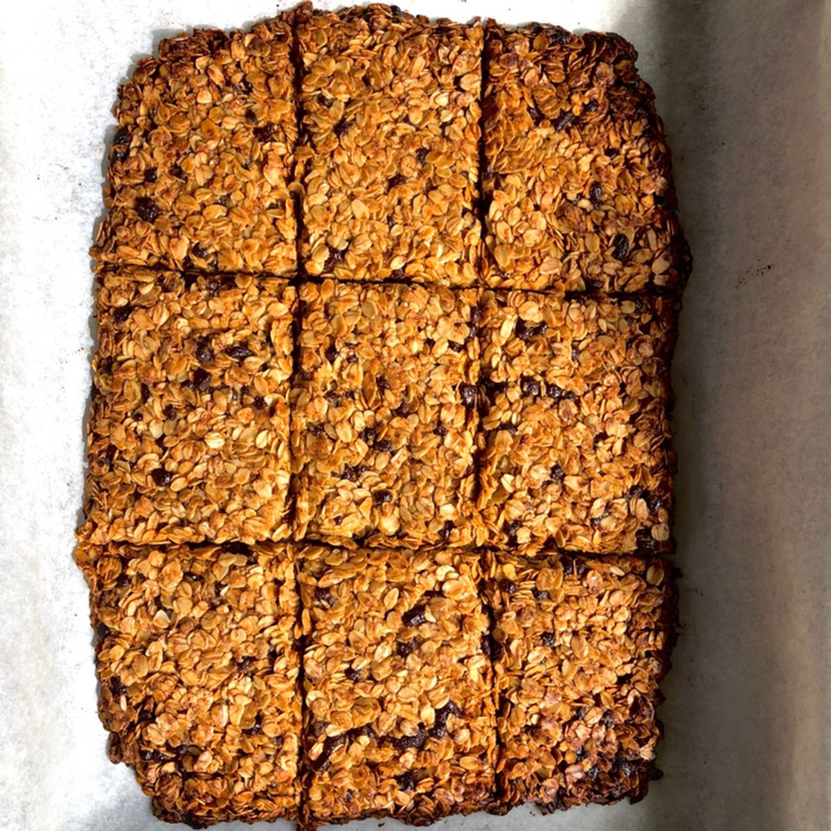 Chocolate Chip Granola Bars | Recipe | Kitchen Stories