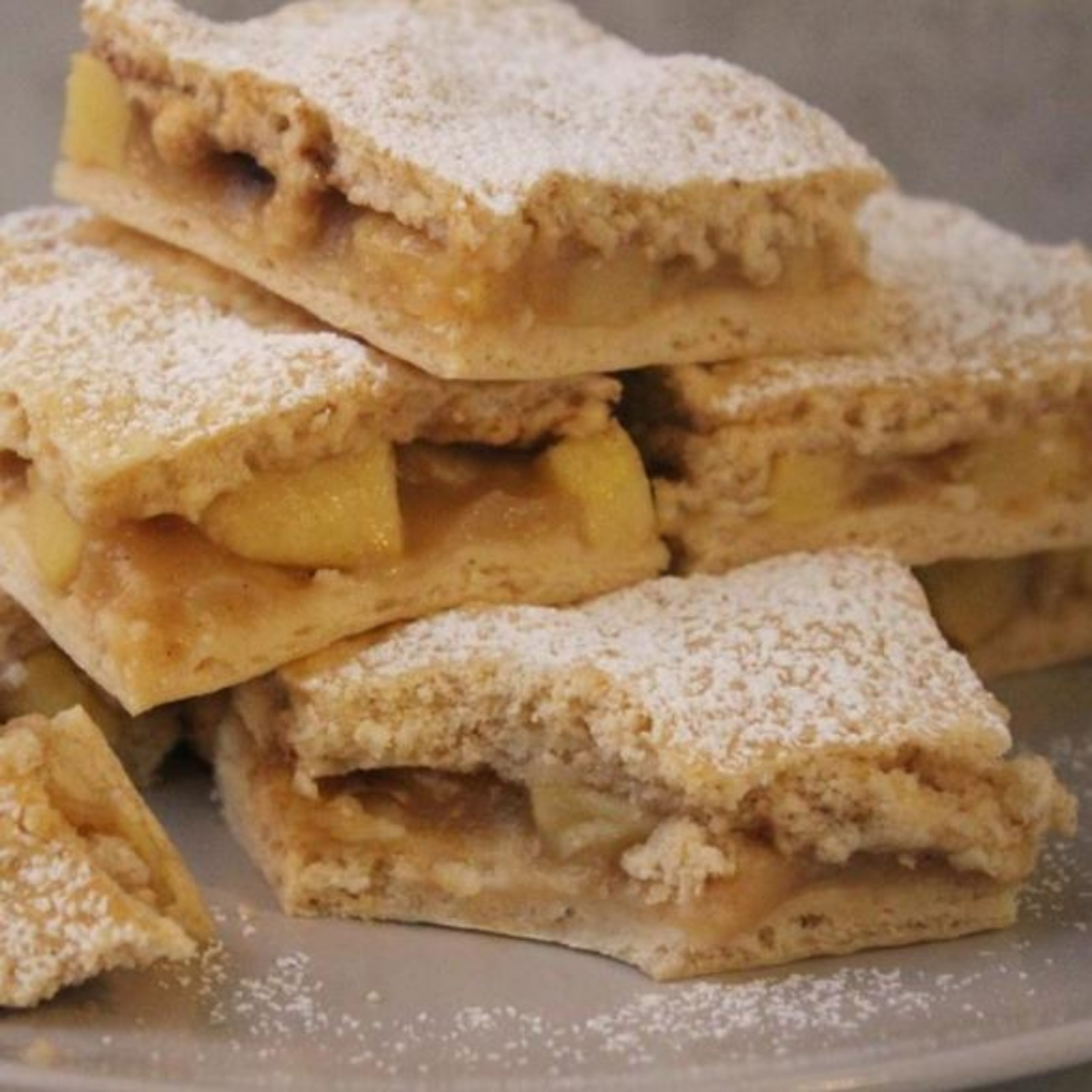 Gedeckter Apfelkuchen
