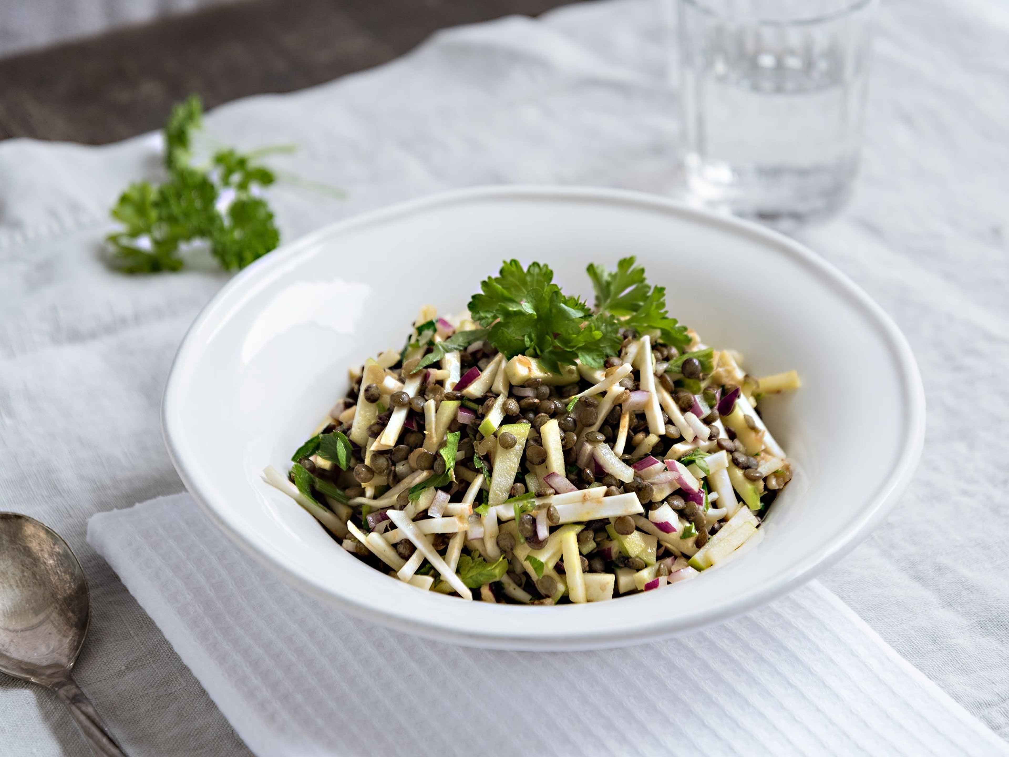 Linsensalat mit Apfel und Sellerie