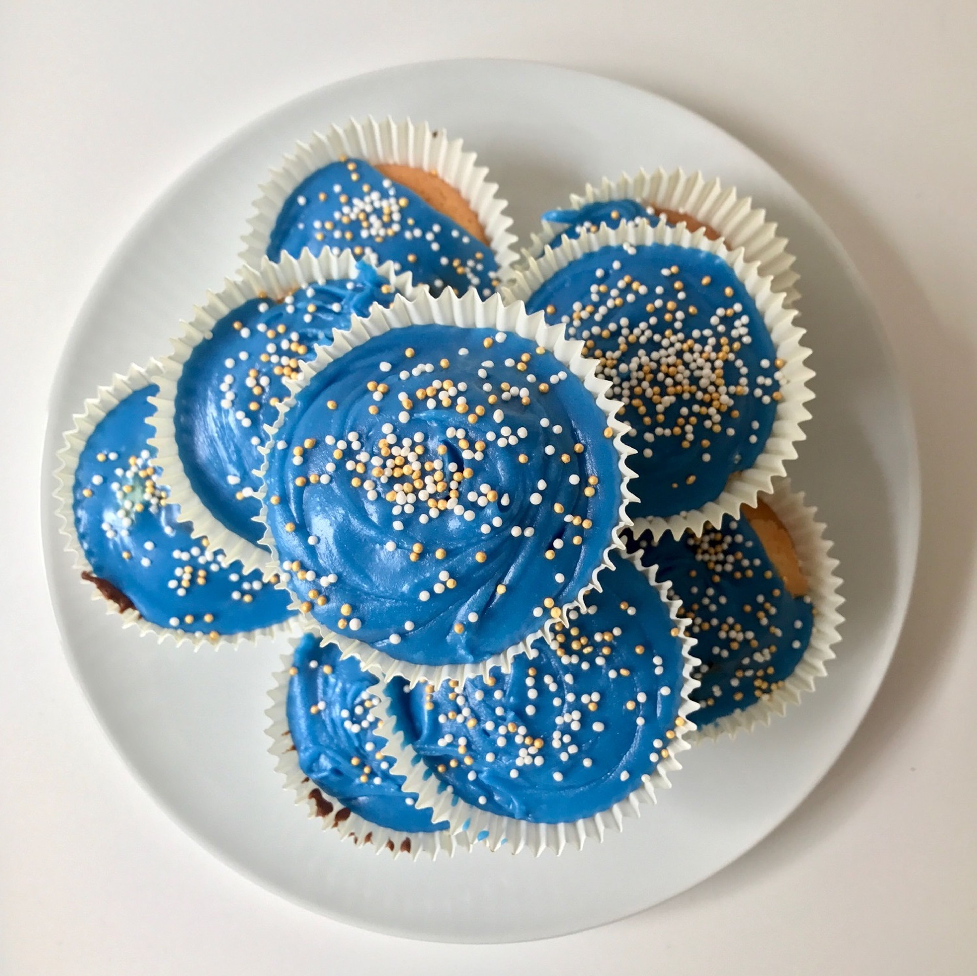 Jam-filled cupcakes