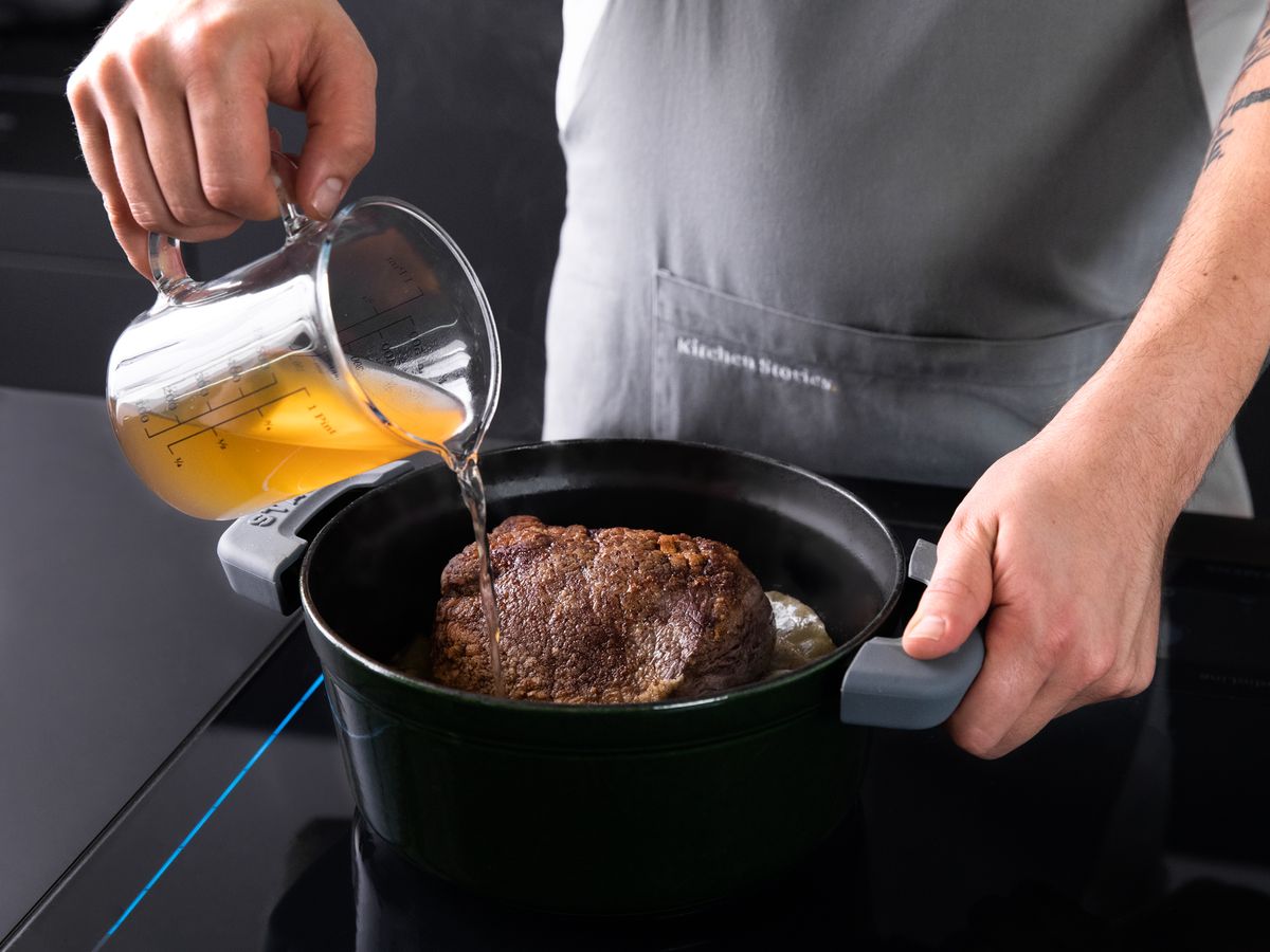 Braised beef with creamy vinegar sauce | Recipe | Kitchen Stories