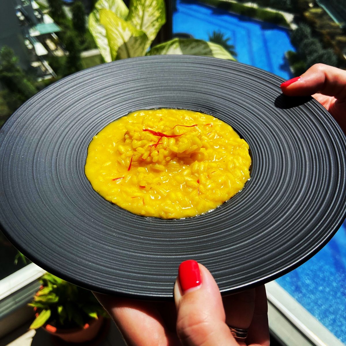 Easy Risotto alla Milanese | Recipe | Kitchen Stories