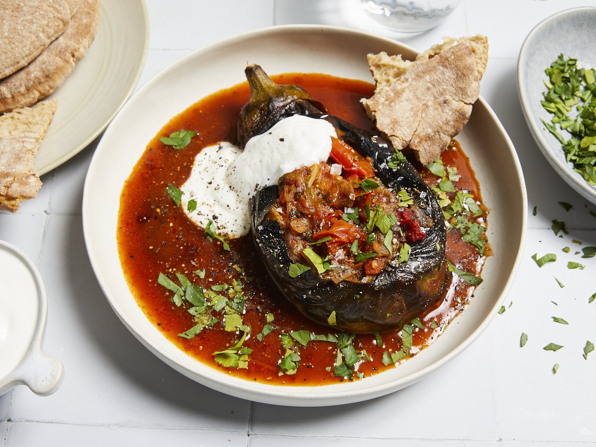 Würzig gefüllte Aubergine vegetarisch nach türkischer Art | Rezept ...