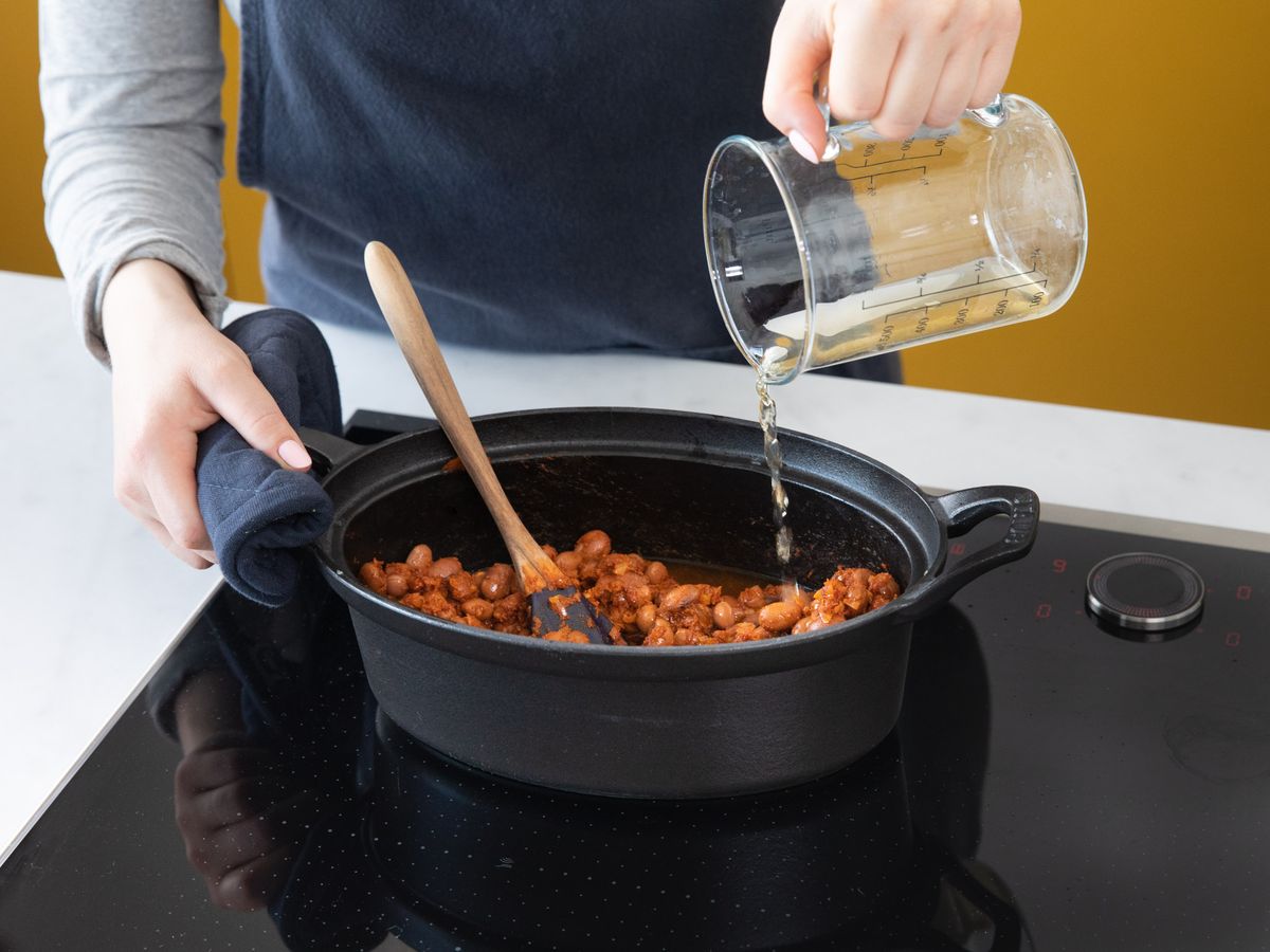 Bacony baked pinto beans with the works | Recipe | Kitchen Stories