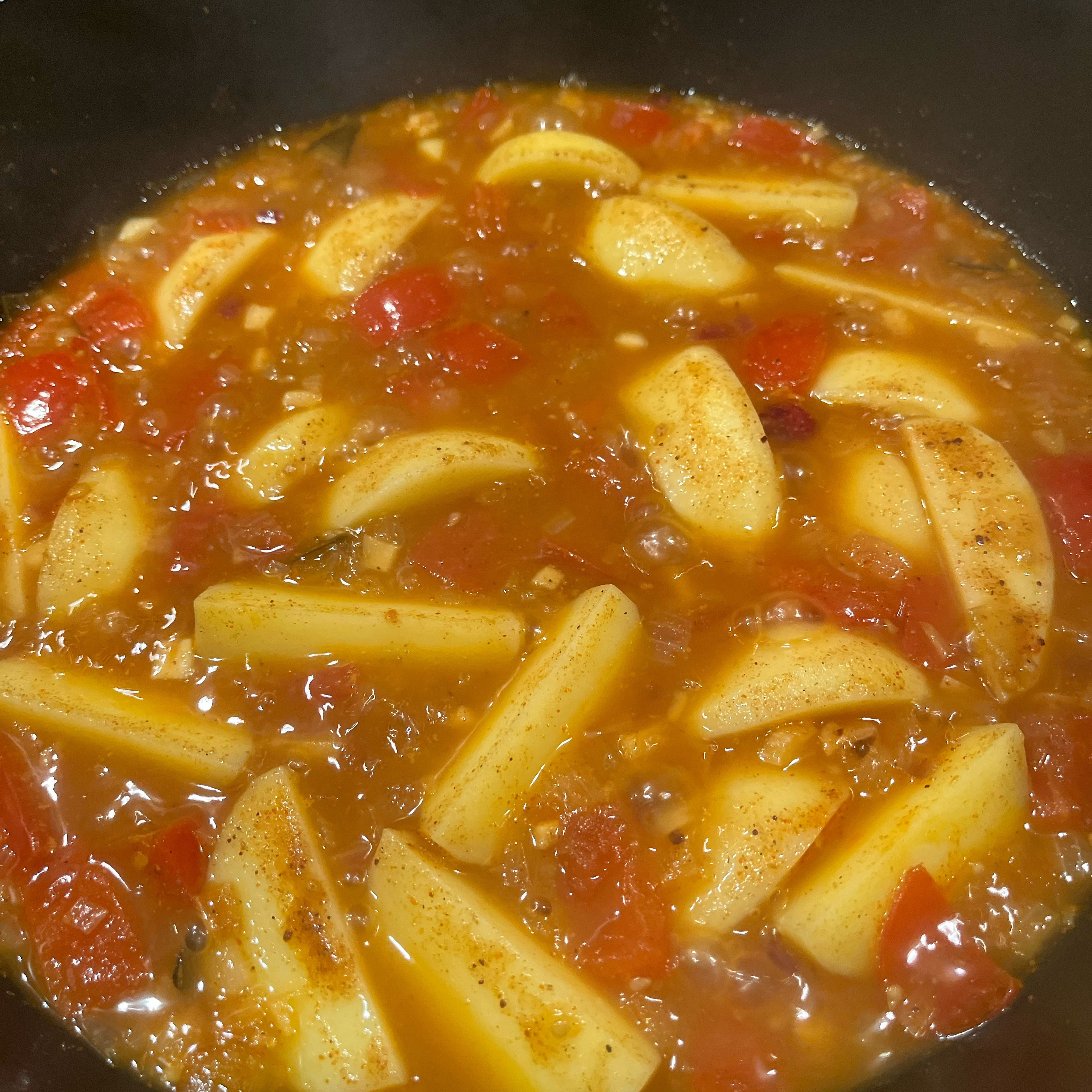 Potato and tomato curry