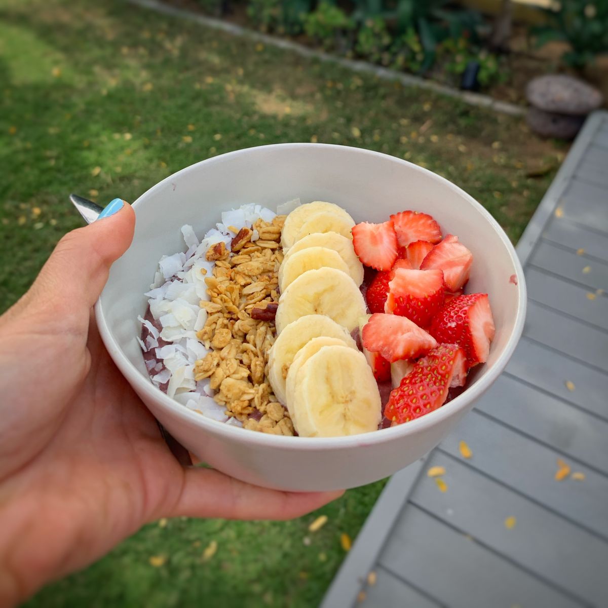 Very Berry Acai Bowl | Recipe | Kitchen Stories