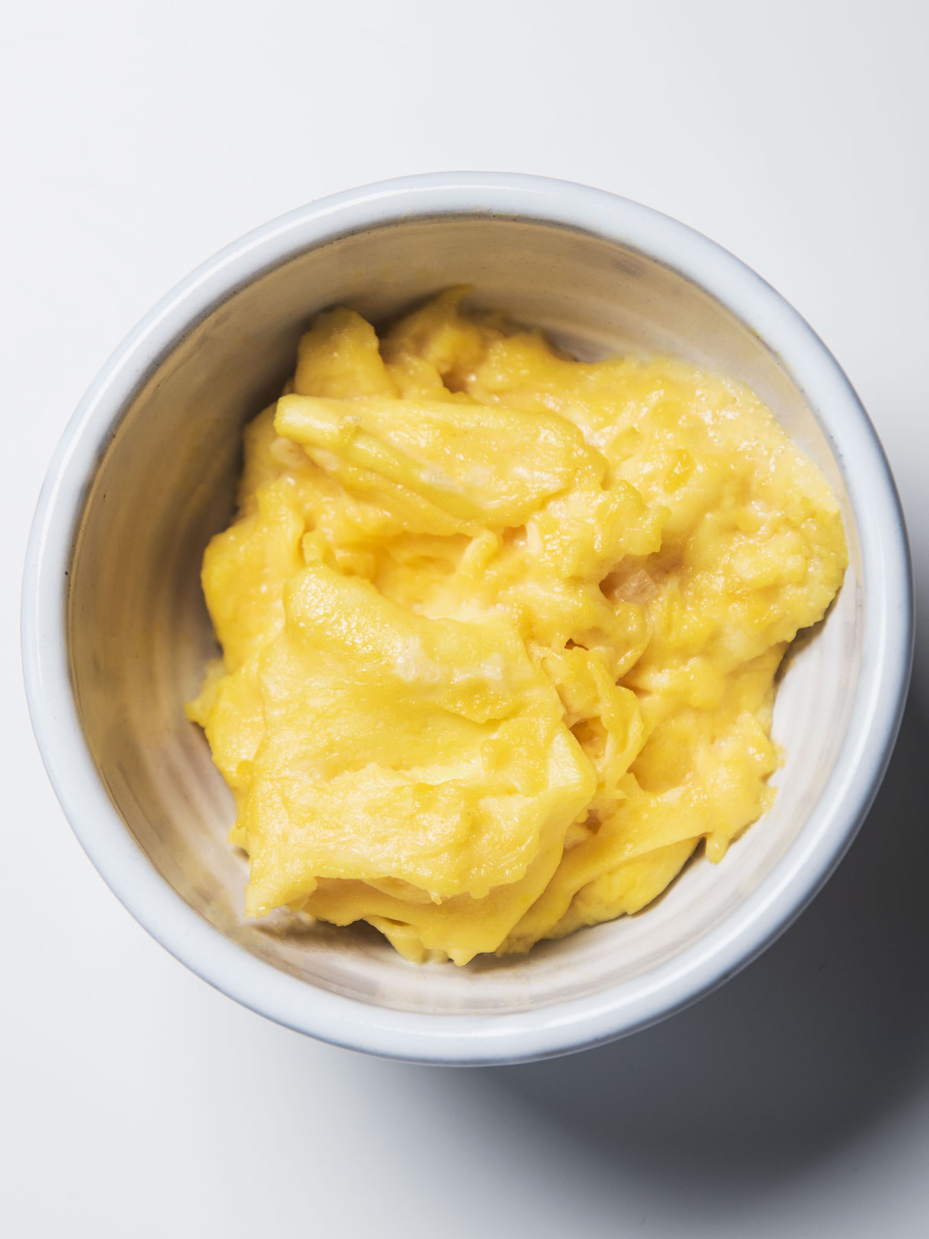 Get Fluffy Scrambled Eggs by Mixing Them in a Blender - First For Women